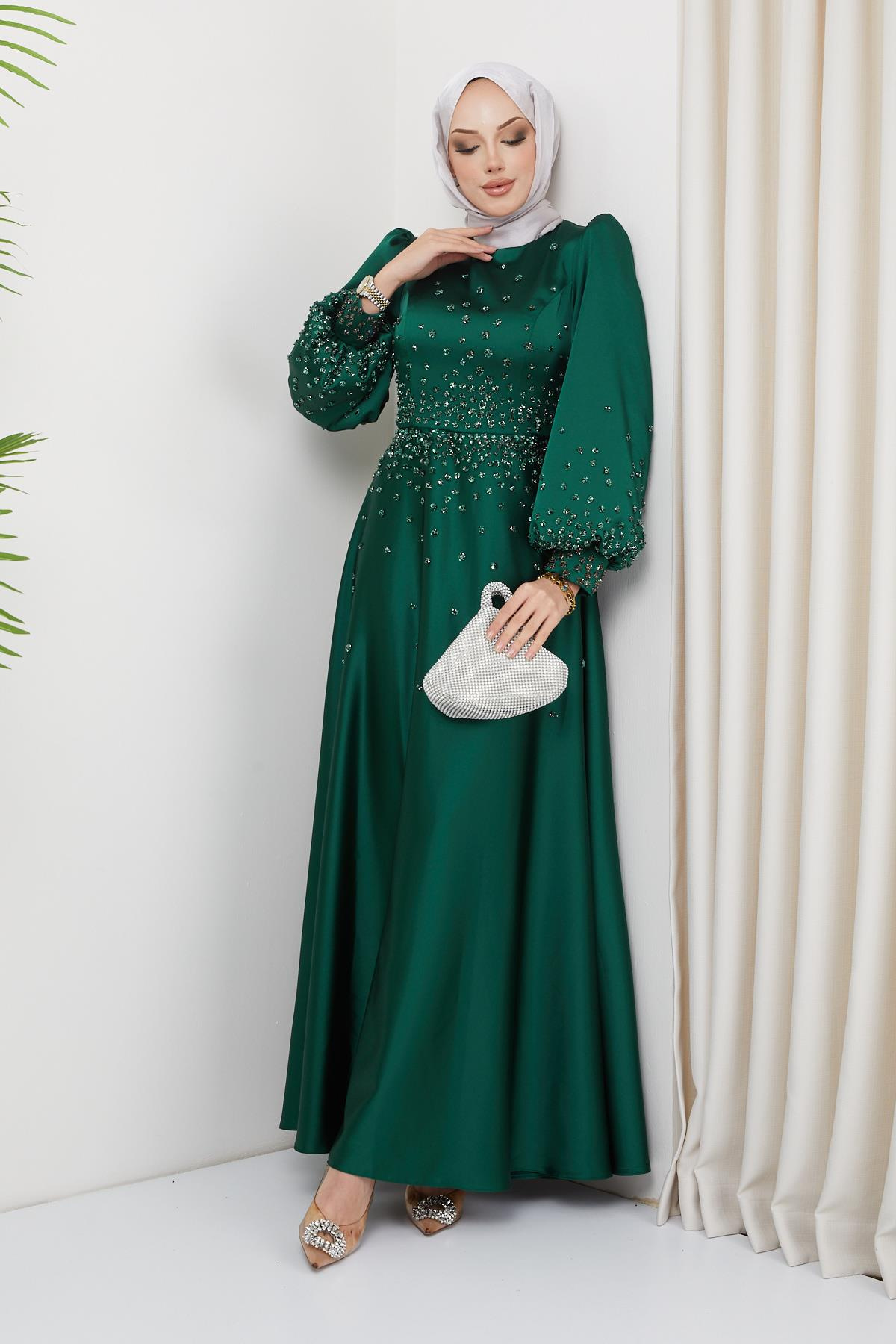 Satin Evening Dress with Scattered Stone Detail on the Front and Sleeves GREEN 1658
