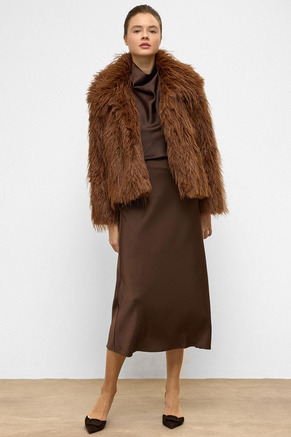 Oversize Uzun Tüylü Suni Kürk Ceket TABA 1011