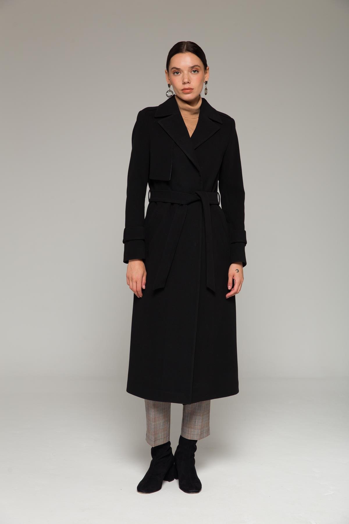 Mid-Length Coat with Cape and Epaulette Detail and Snap Closure BLACK 3771