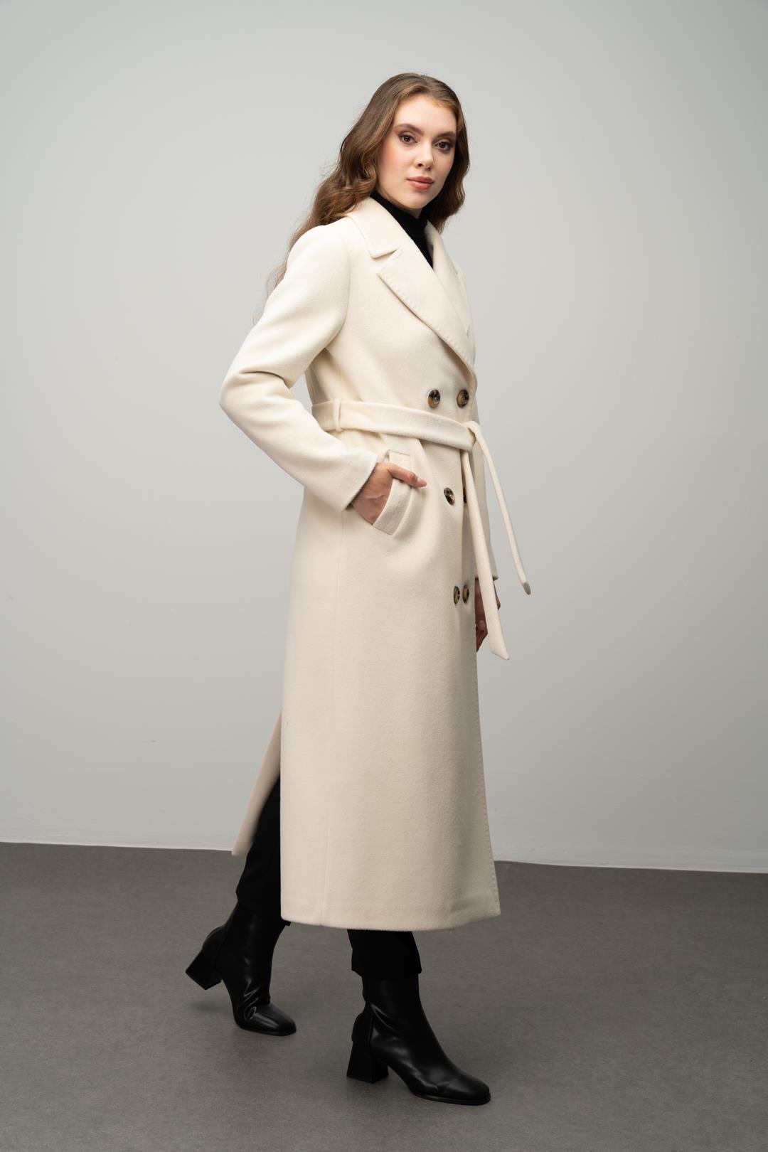 Double-Breasted Exclusive Coat with Punto Detail IVORY 3055