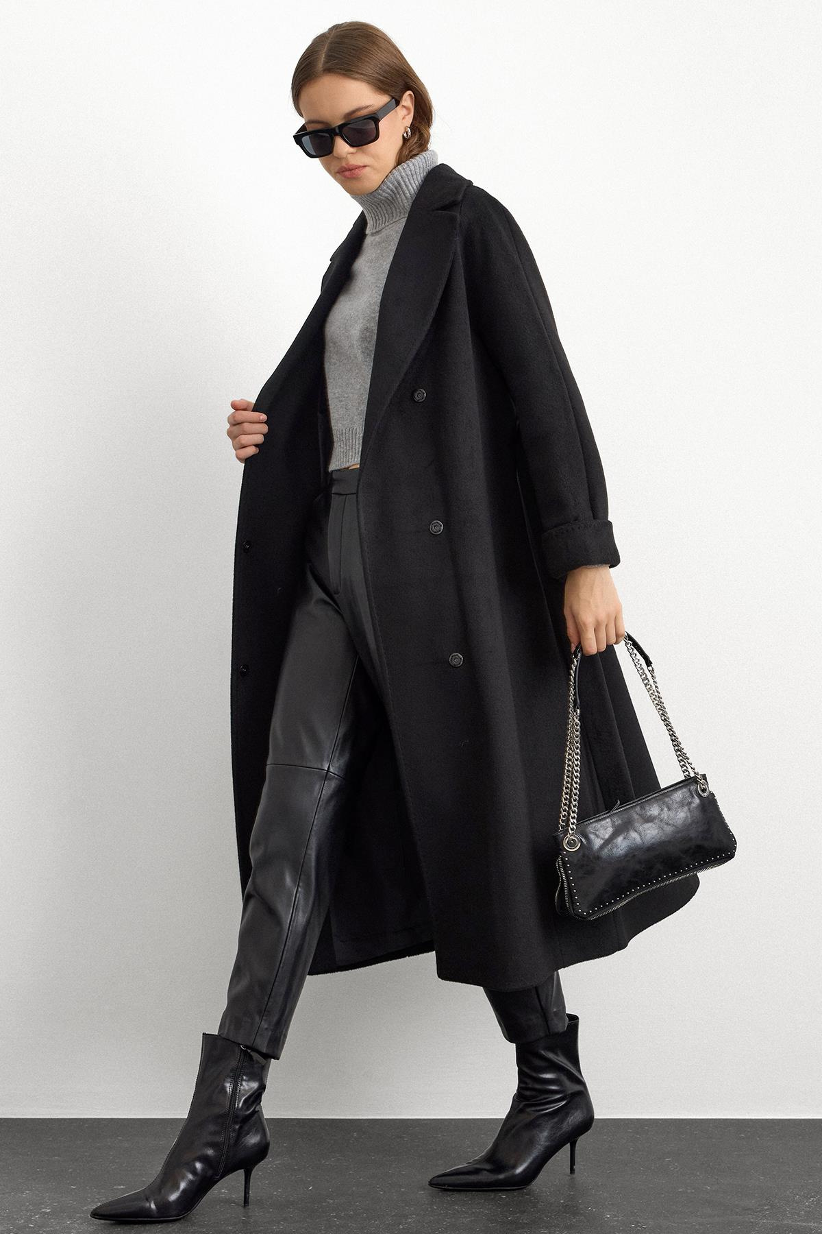 Punto Dikiş Detaylı Oversize Premium Kaban SİYAH 3108