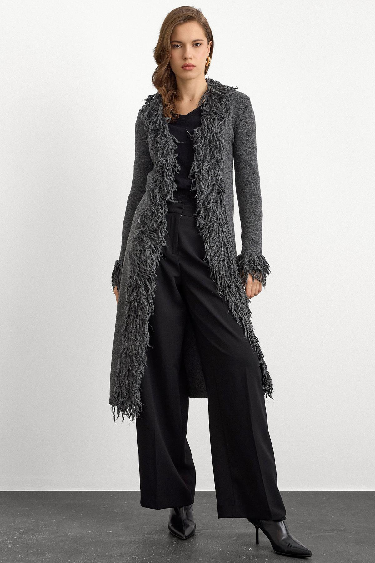 Püskül Detaylı Uzun Triko Hırka ANTRASİT 8281