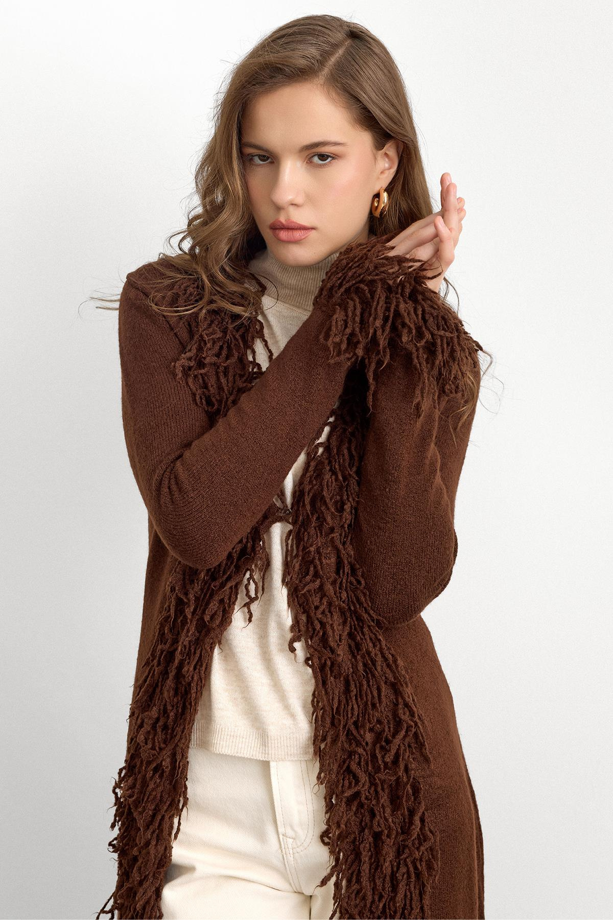 Püskül Detaylı Uzun Triko Hırka KAHVE 8281