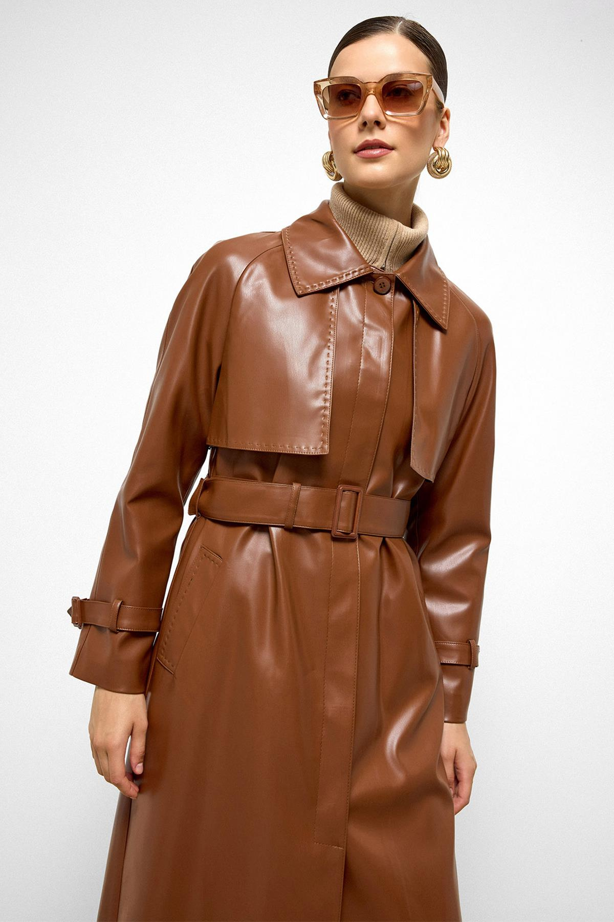 Raglan Sleeve Cape and Point Stitch Detailed Leather Trench Coat CAMEL 6754