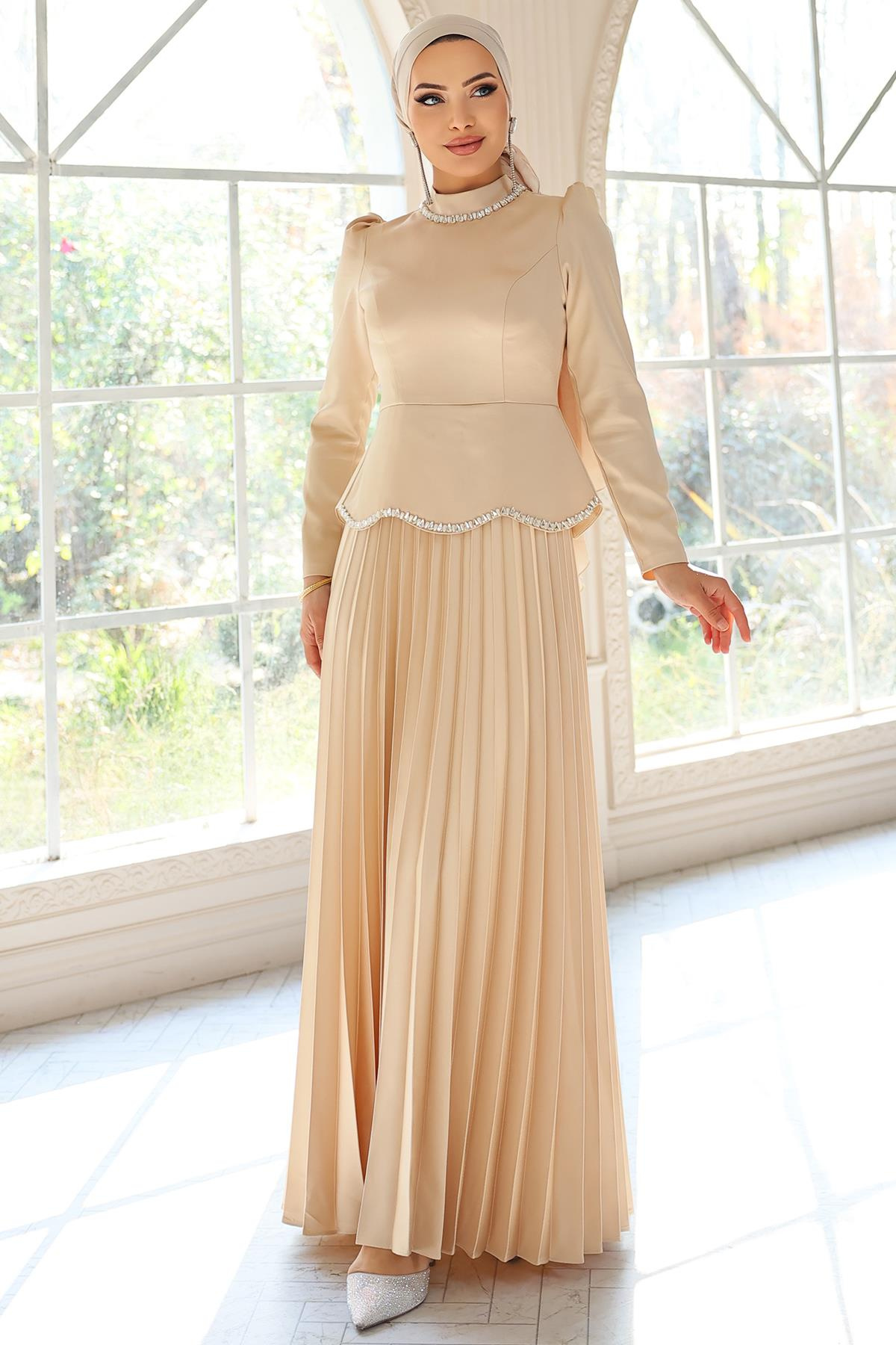 Taş ve İnci Detaylı Piliseli Saten Tesettür Abiye Elbise BEJ 1682