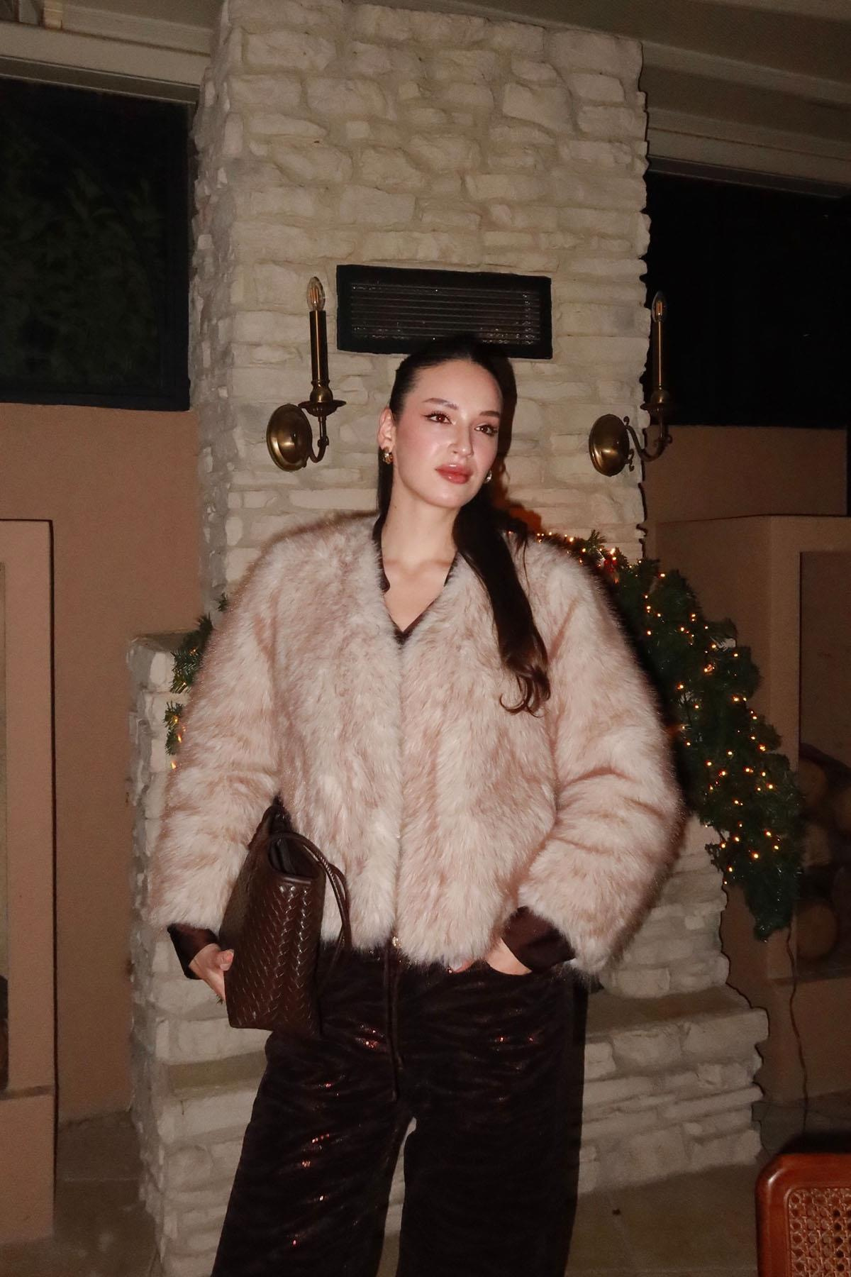 V Yaka Crop Exclusive Kürk Görünümlü Ceket BEJ 1006