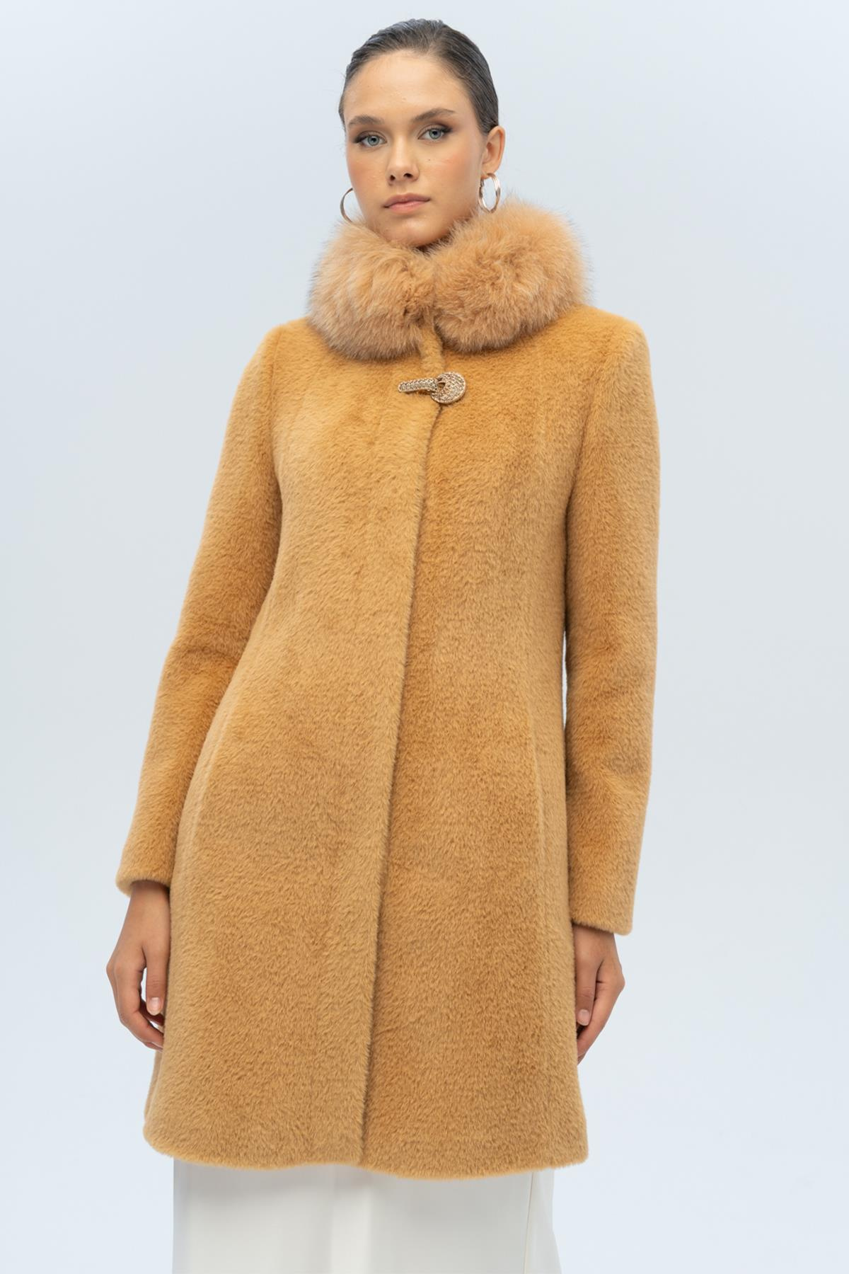 Yakası Çıkabilir Kürklü Özel Çıt Çıt Detaylı Premium Peluş Kaban KAMEL 3121-TK