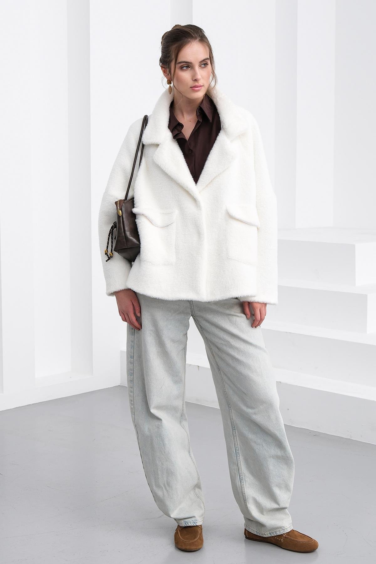 Angora Görünümlü Salaş Ceket BEYAZ 8279