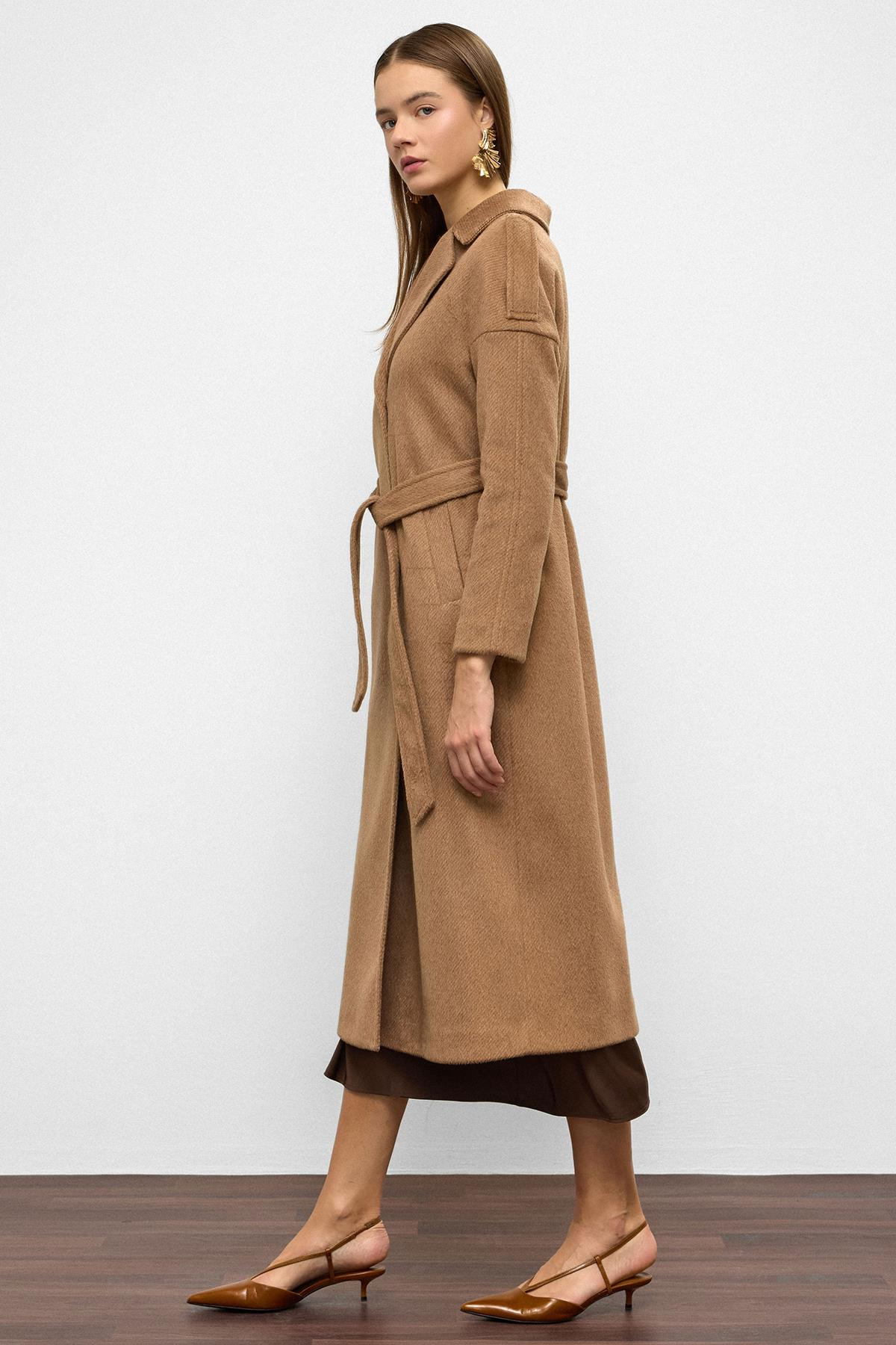 Oversized Mohair Coat with Epaulette Detail and Snap Closure CAMEL 3147