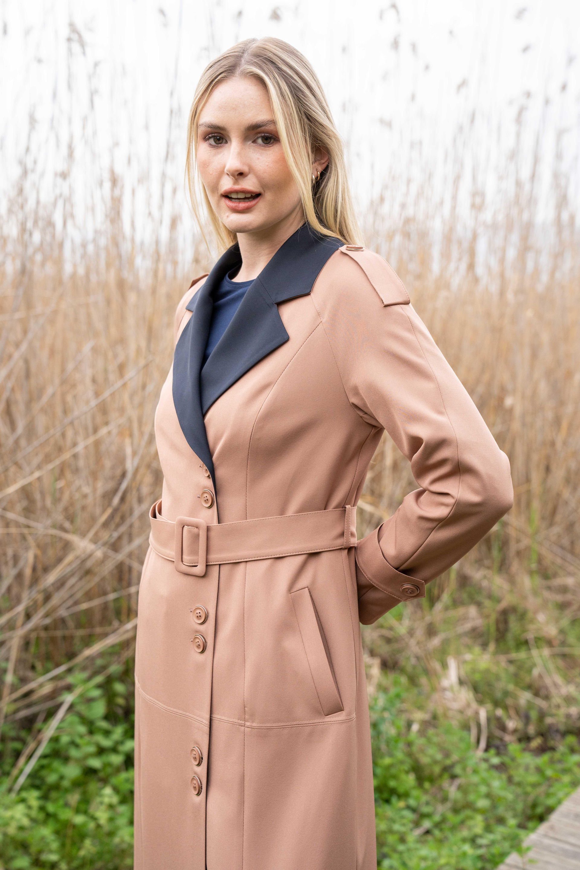 Apolet Detaylı Garnili Reglan Kol Astarlı Pardesü KAMEL 6548