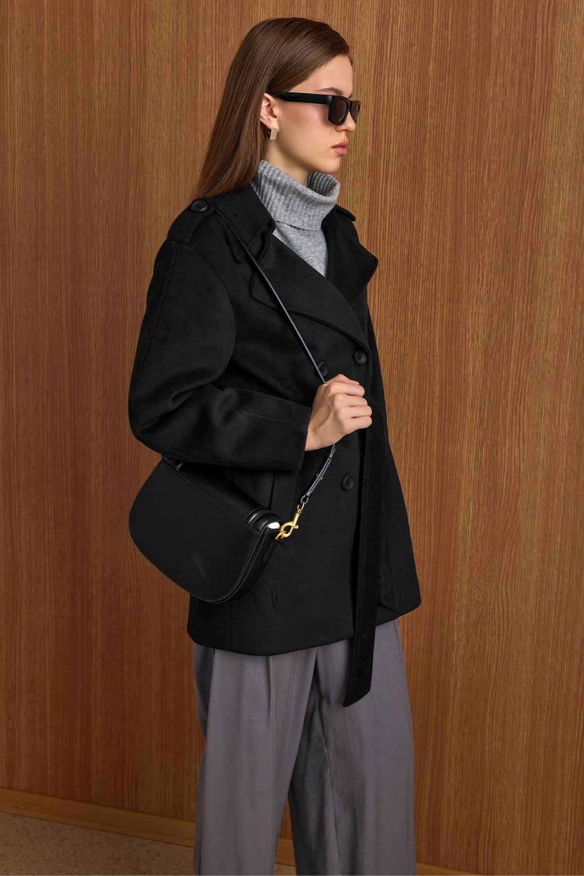 Apolet Detaylı Oversize Kısa Kaban SİYAH 3149