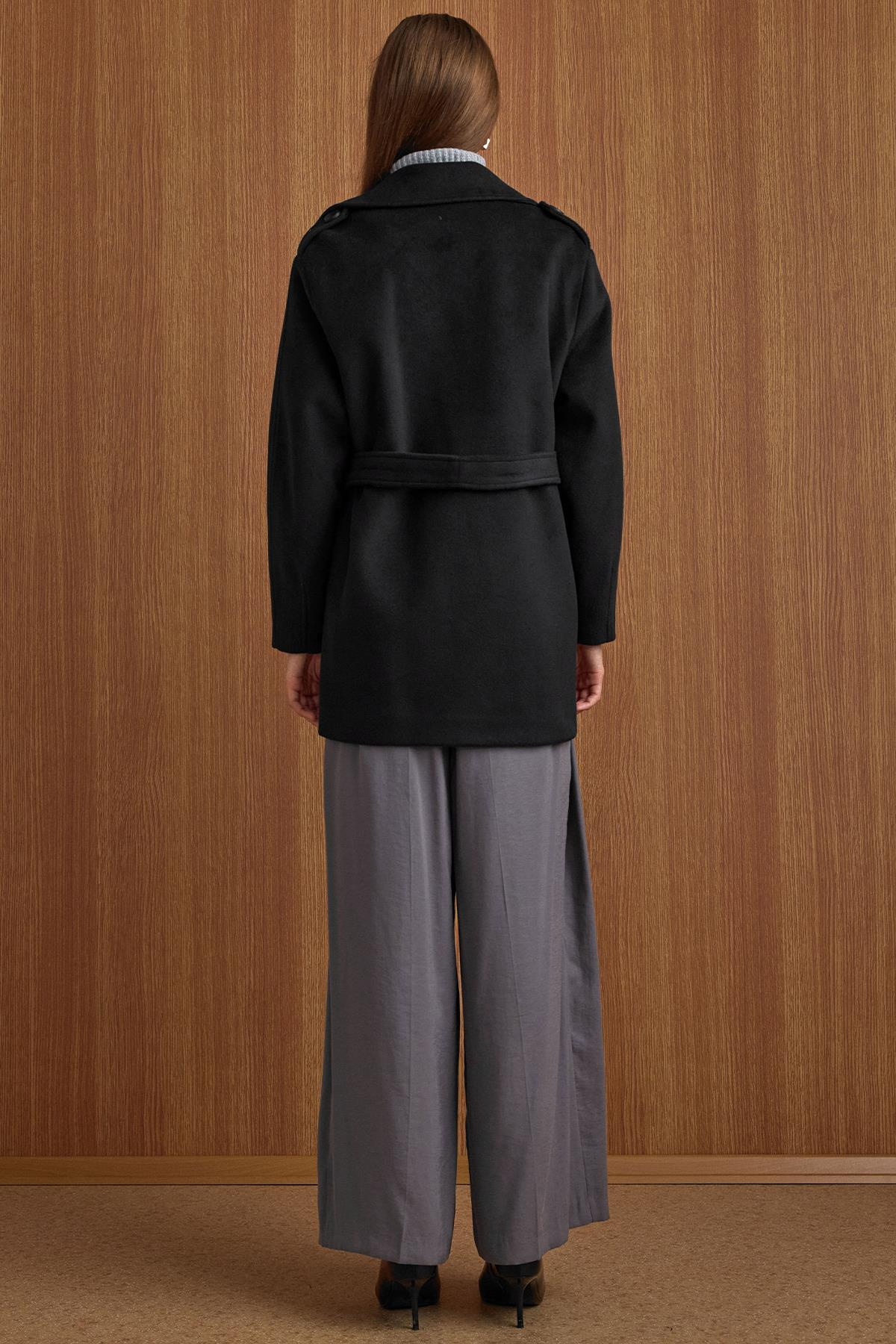 Apolet Detaylı Oversize Kısa Kaban SİYAH 3149