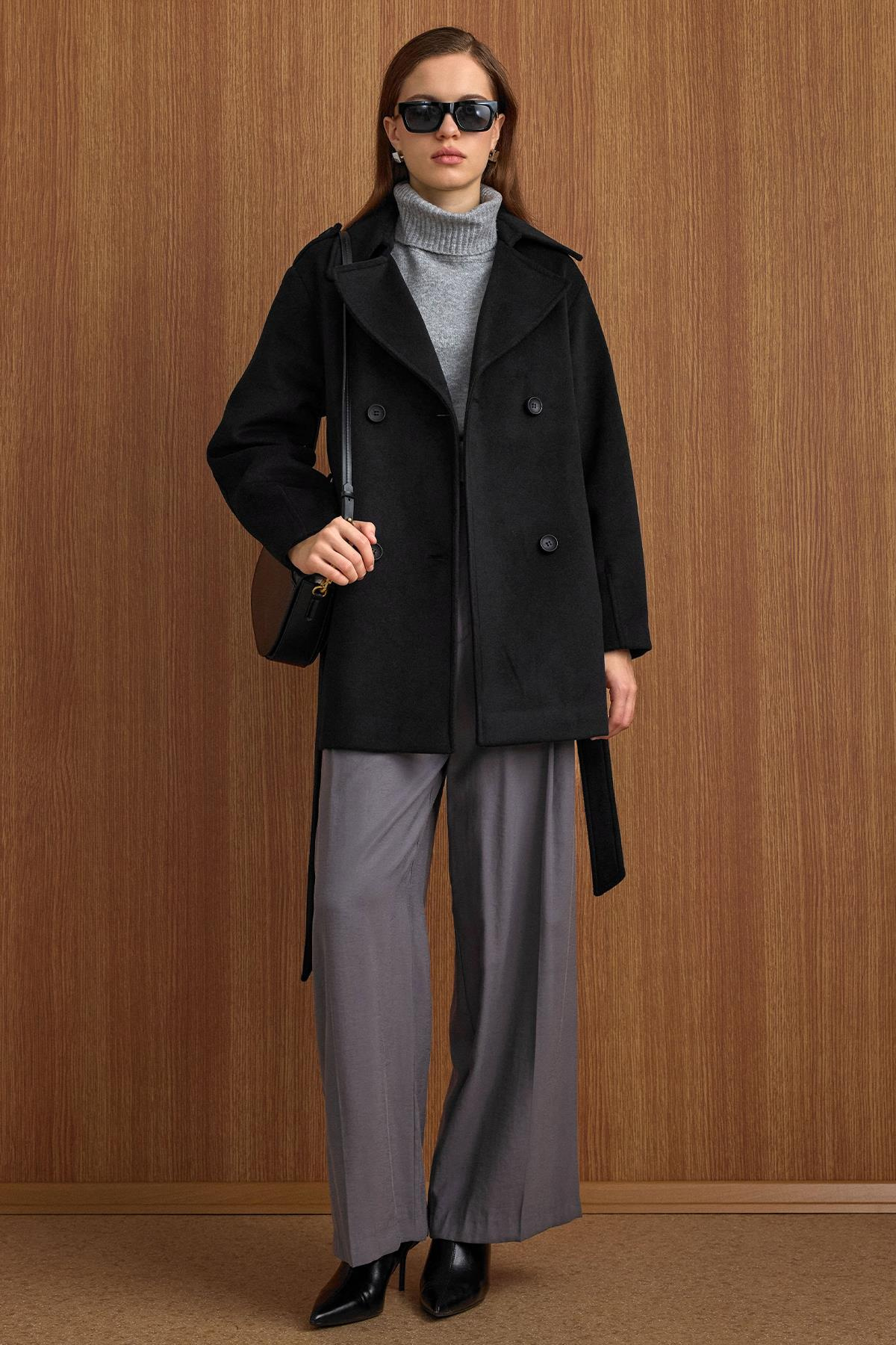 Apolet Detaylı Oversize Kısa Kaban SİYAH 3149