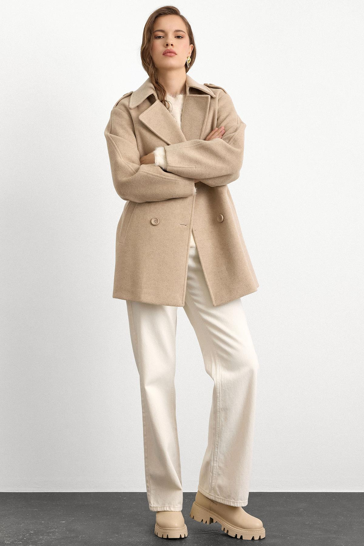 Apolet Detaylı Oversize Kısa Kaban TAŞ 3149