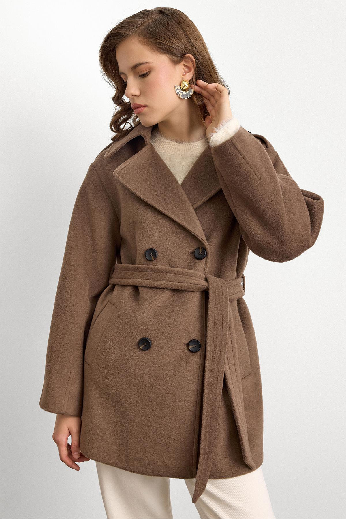 Apolet Detaylı Oversize Kısa Kaban VİZON 3149