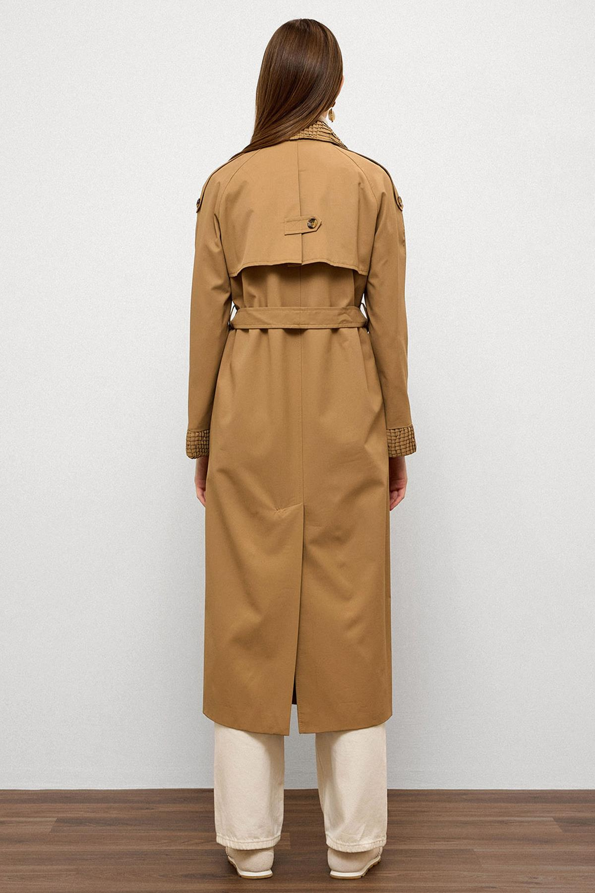 Apolet Detaylı Plise Garnili Su İtici Özellikli Trençkot KAMEL 6773