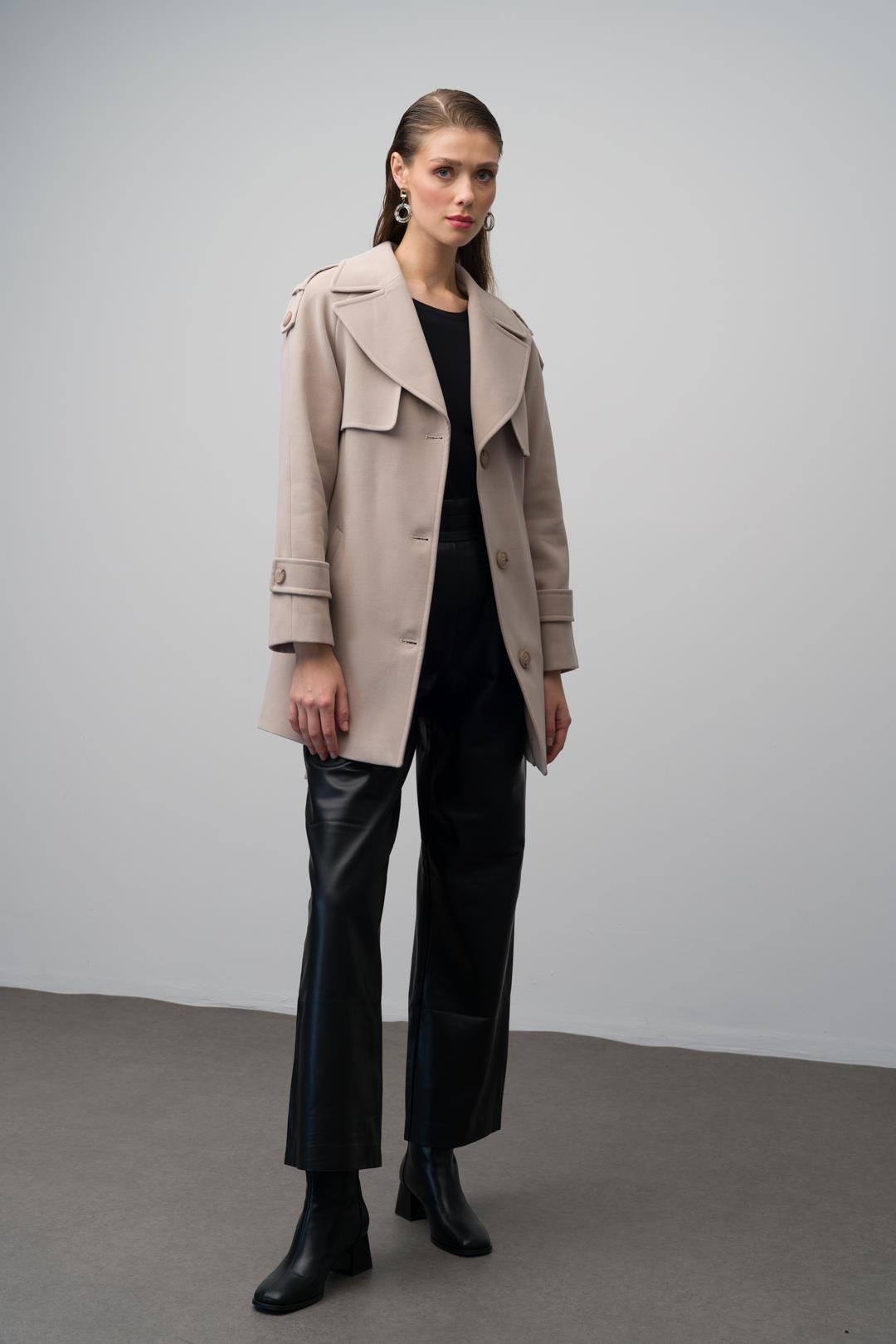 Apolet ve Pelerin Detaylı Reglan Kol Kaban TAŞ 3078