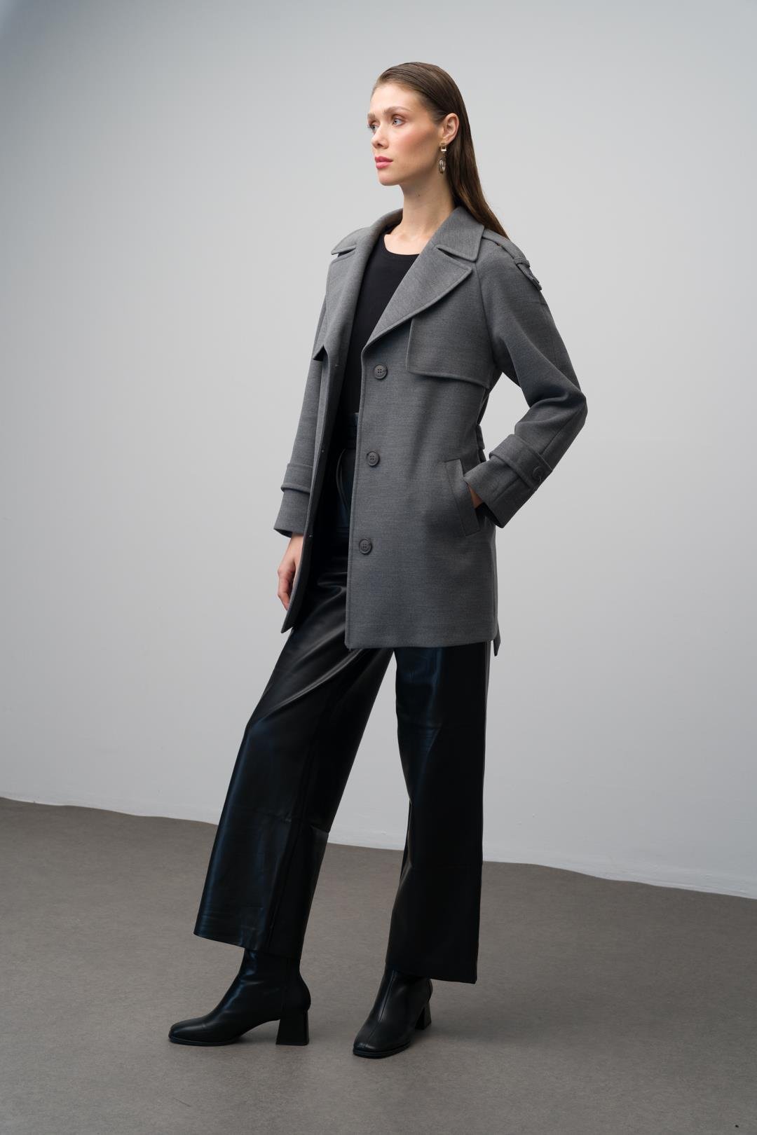 Apolet ve Pelerin Detaylı Reglan Kol Kaban GRİ 3078