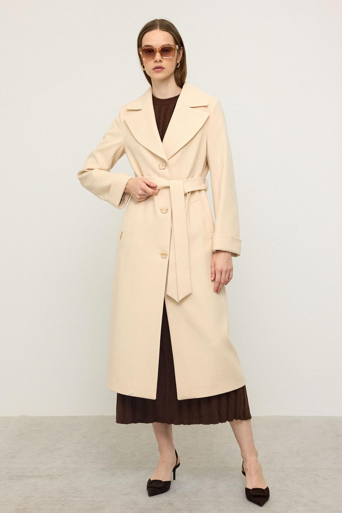 Balıksırtı Jakar Desenli Belden Bağlamalı Limited Edition Kaban KREM 3136