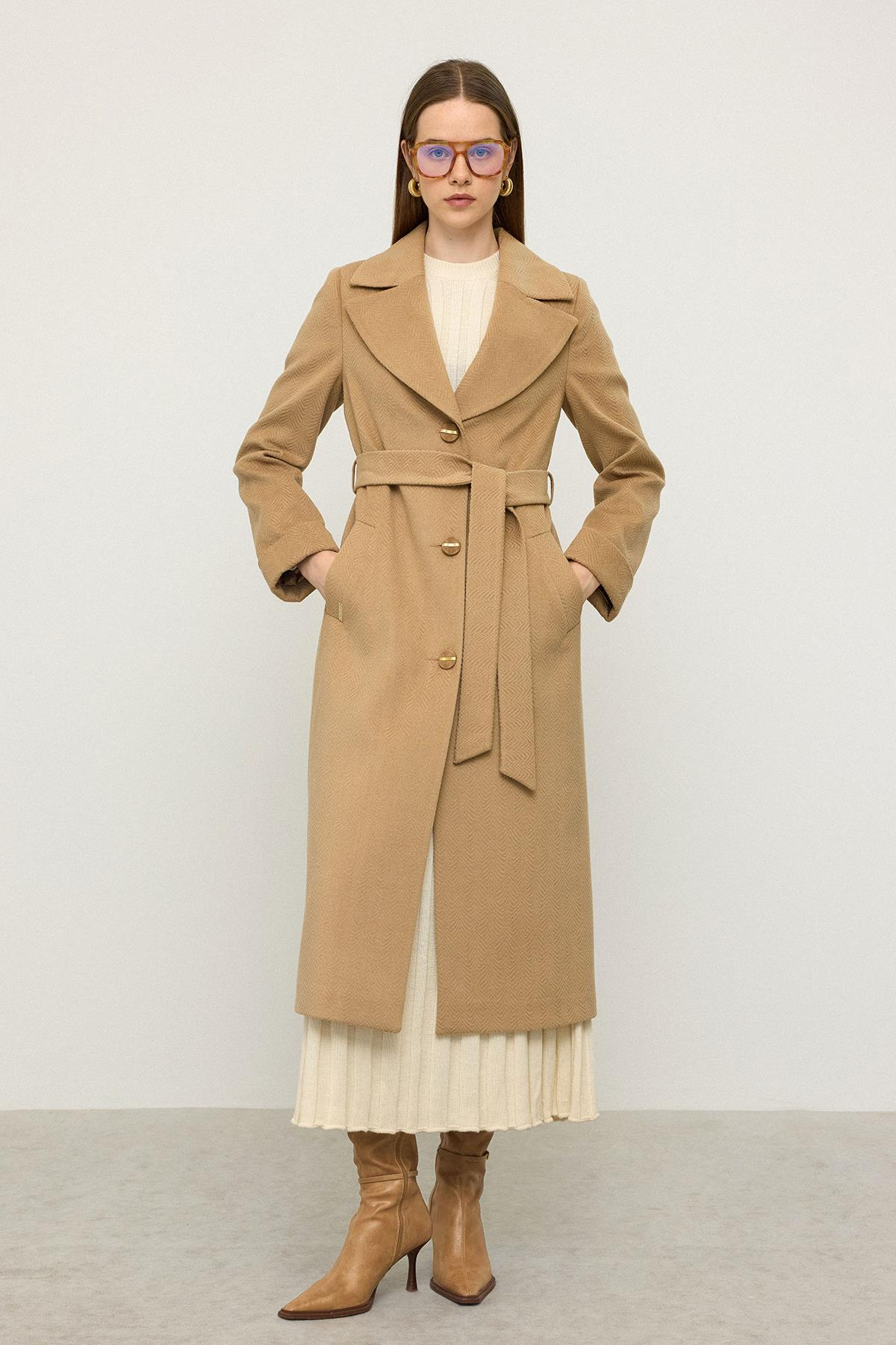 Balıksırtı Jakar Desenli Belden Bağlamalı Limited Edition Kaban KAMEL 3136