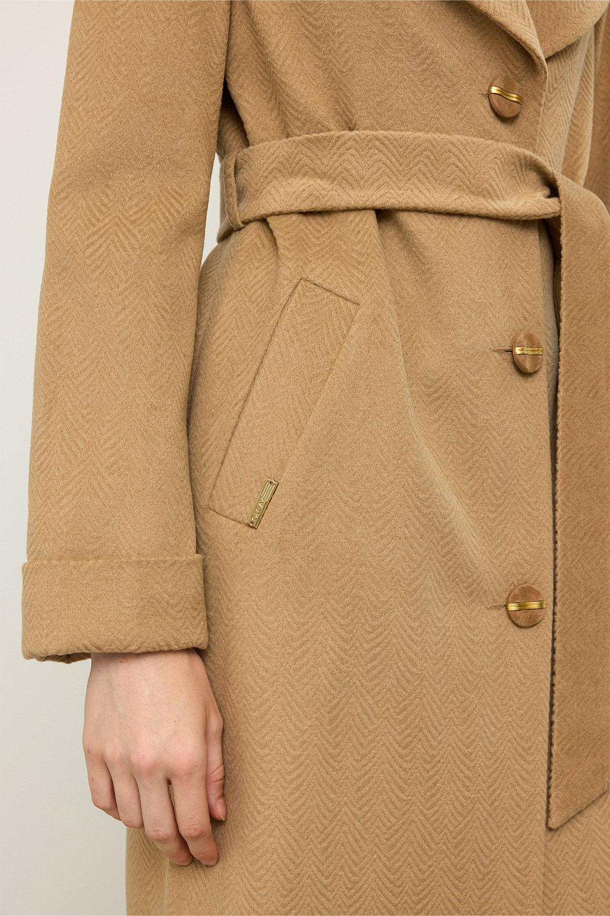 Balıksırtı Jakar Desenli Belden Bağlamalı Limited Edition Kaban KAMEL 3136