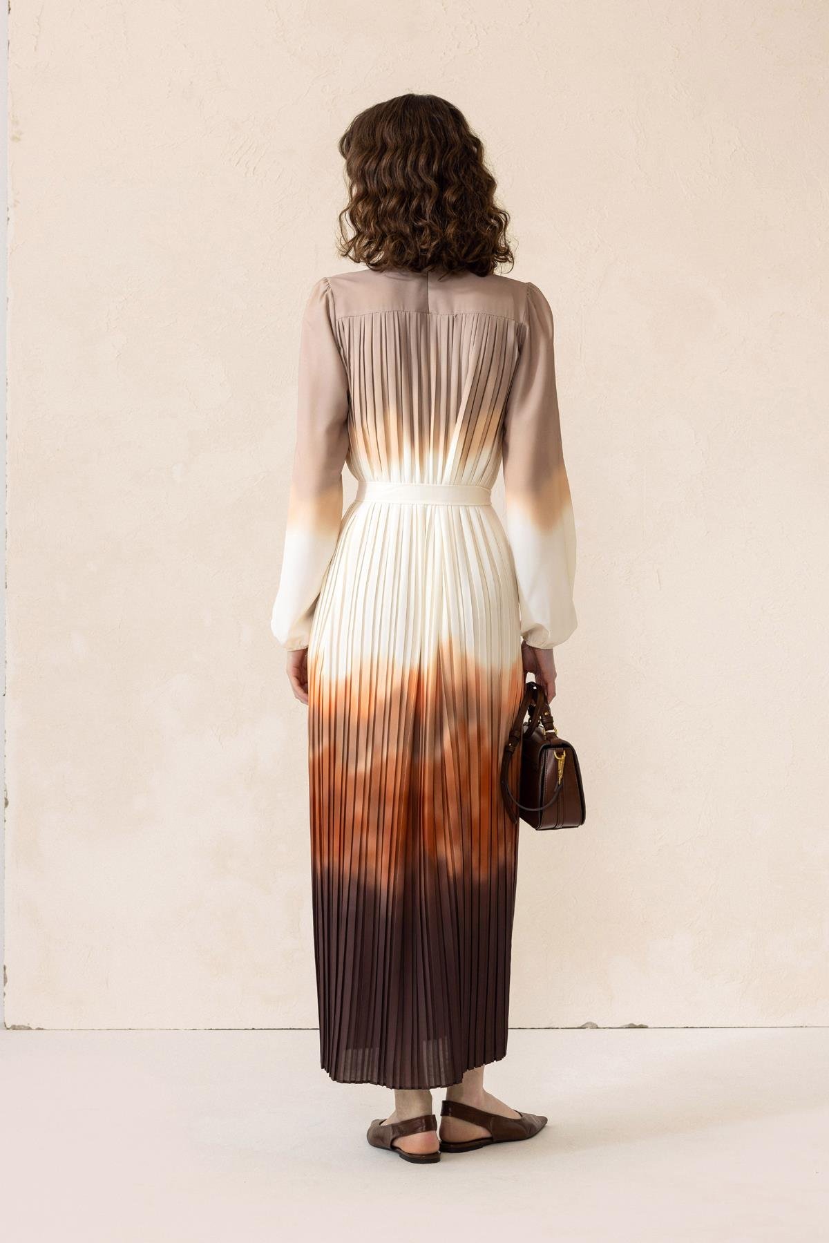 Batik Desenli Pilise Uzun Elbise KAHVE 9304-E