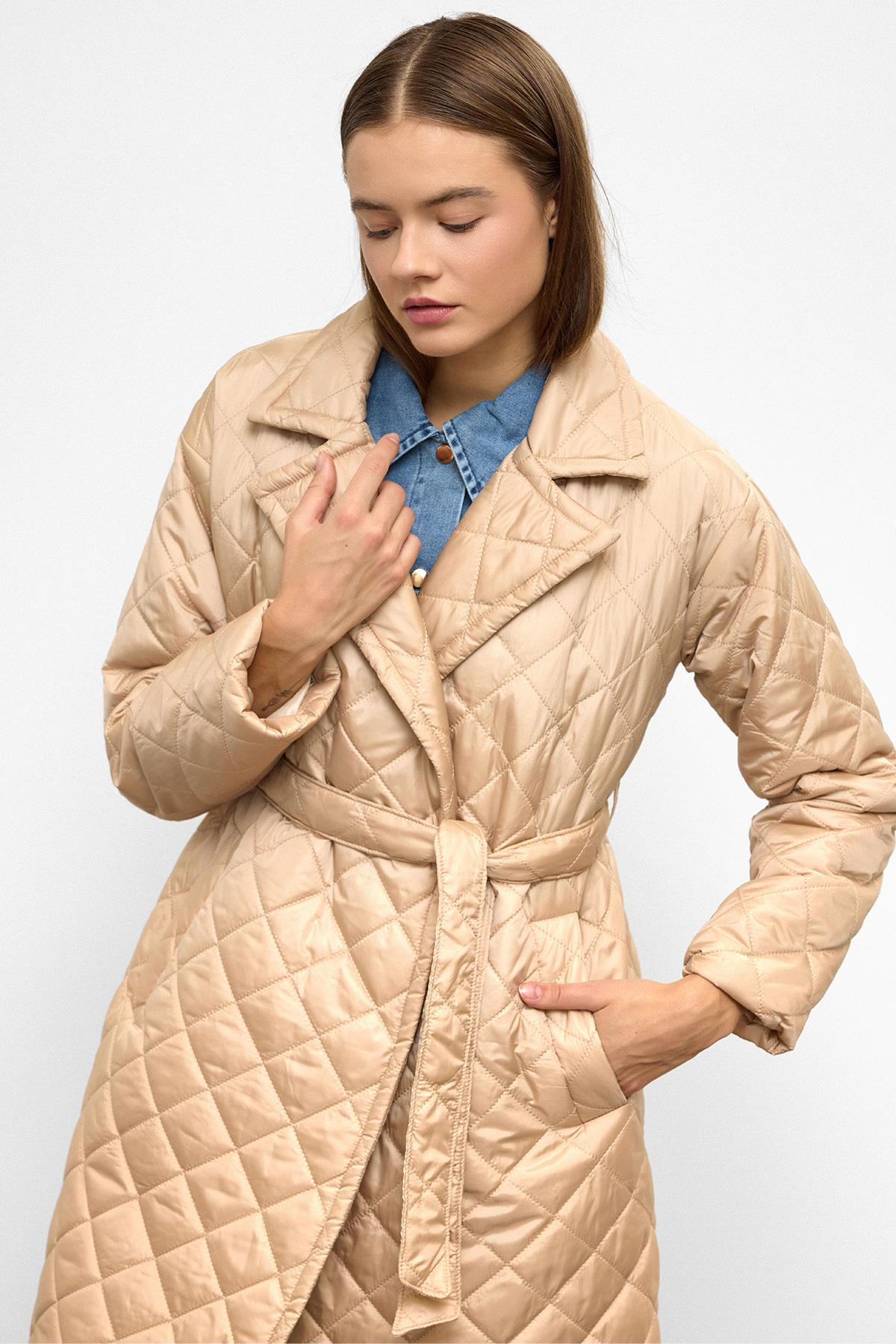 Belden Bağlamalı Çıt Çıt Kapamalı Kruvaze Kapitone Mont TAŞ 6786