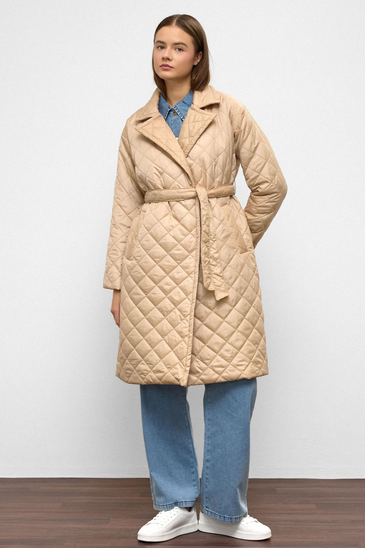 Belden Bağlamalı Çıt Çıt Kapamalı Kruvaze Kapitone Mont TAŞ 6786