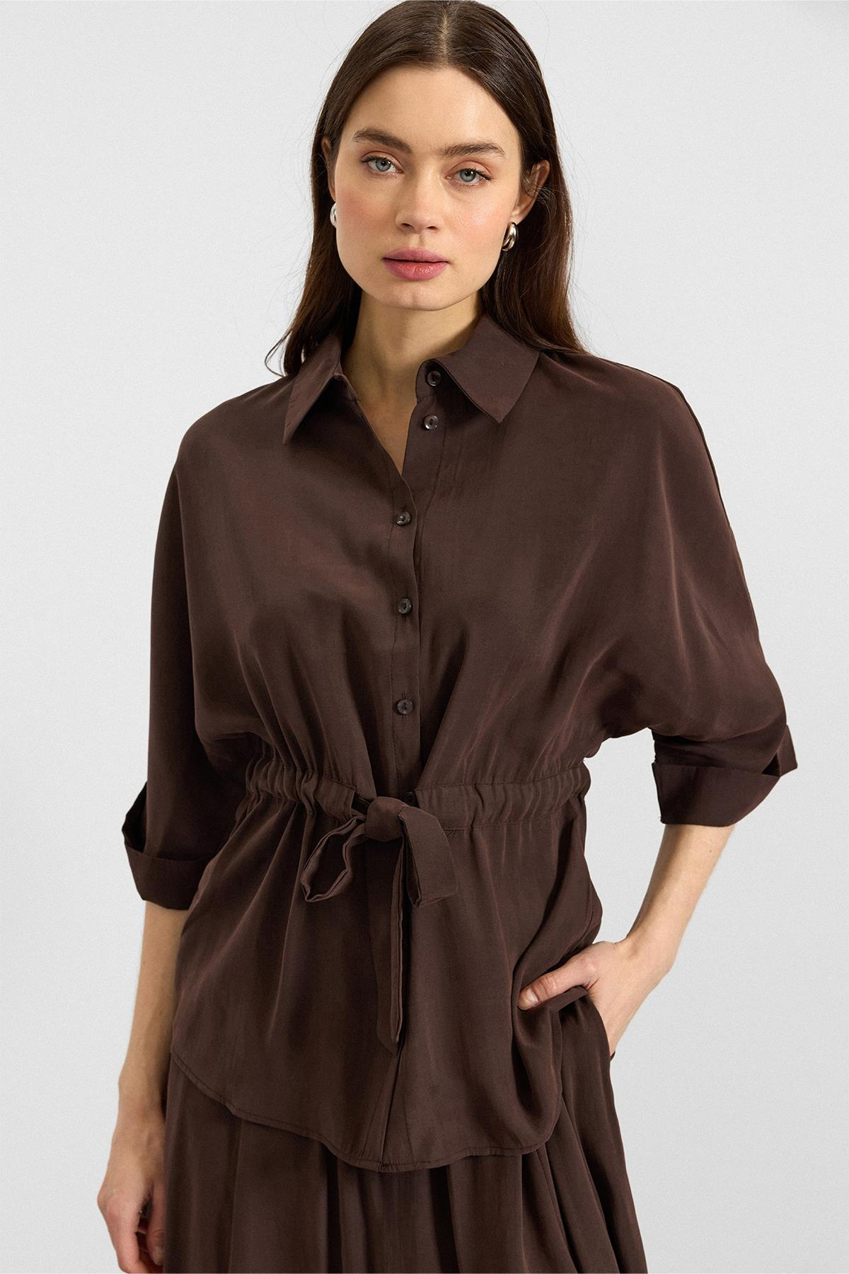 Belden Büzgülü Truvakar Kollu Modal Gömlek KAHVE 9409