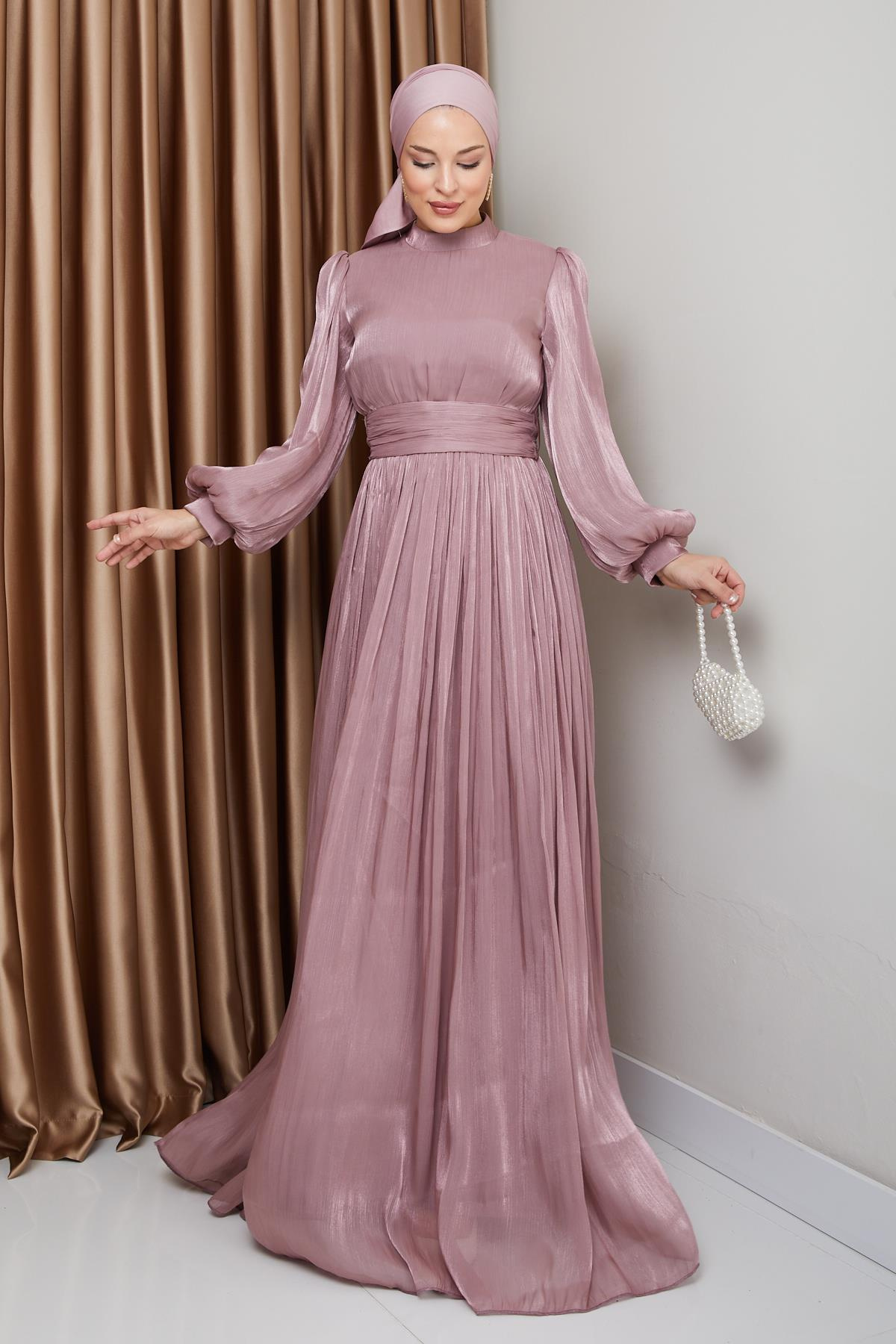 فستان سهرة حريري من يوريو للحجاب مع حزام خصر وتفاصيل مجمعة وَردَة 1225