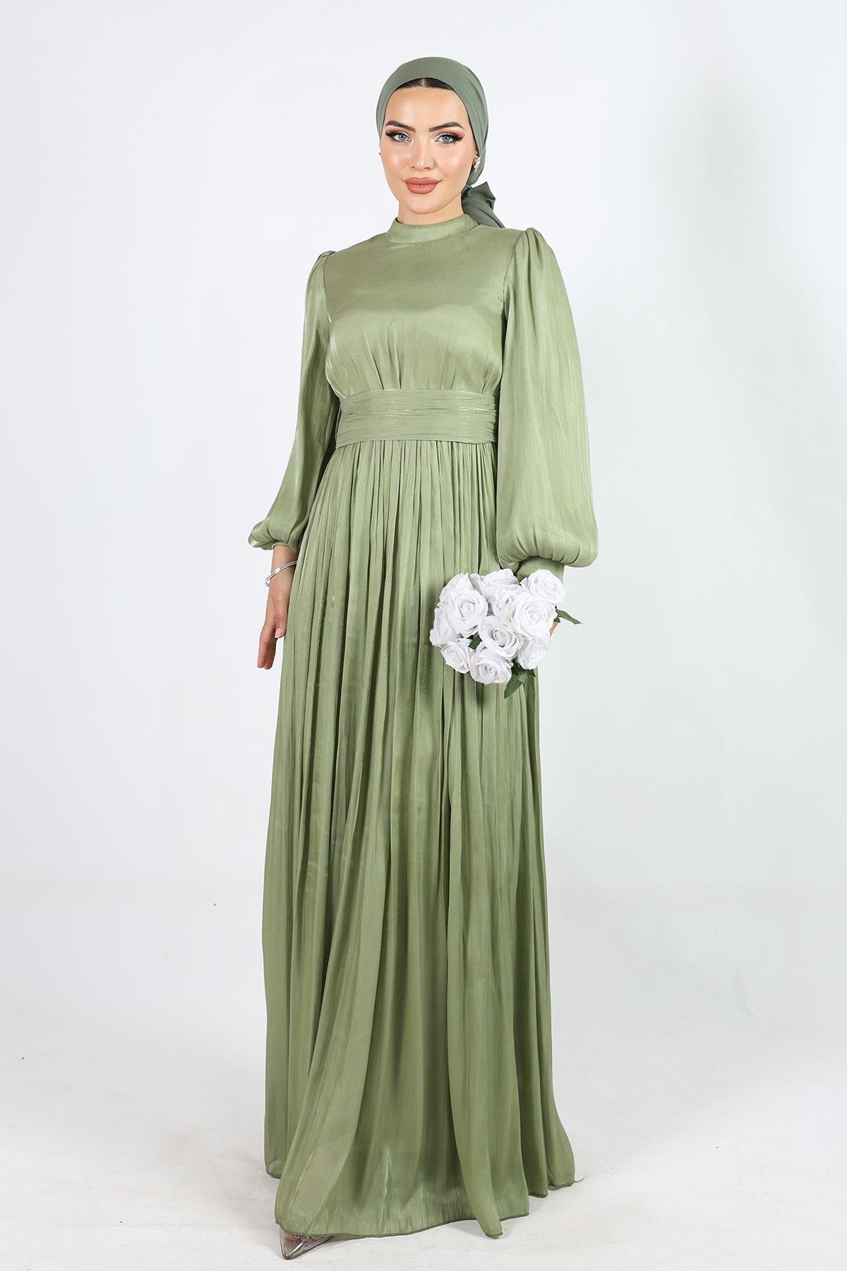 فستان سهرة حريري من يوريو للحجاب مع حزام خصر وتفاصيل مجمعة كاجلا 1225