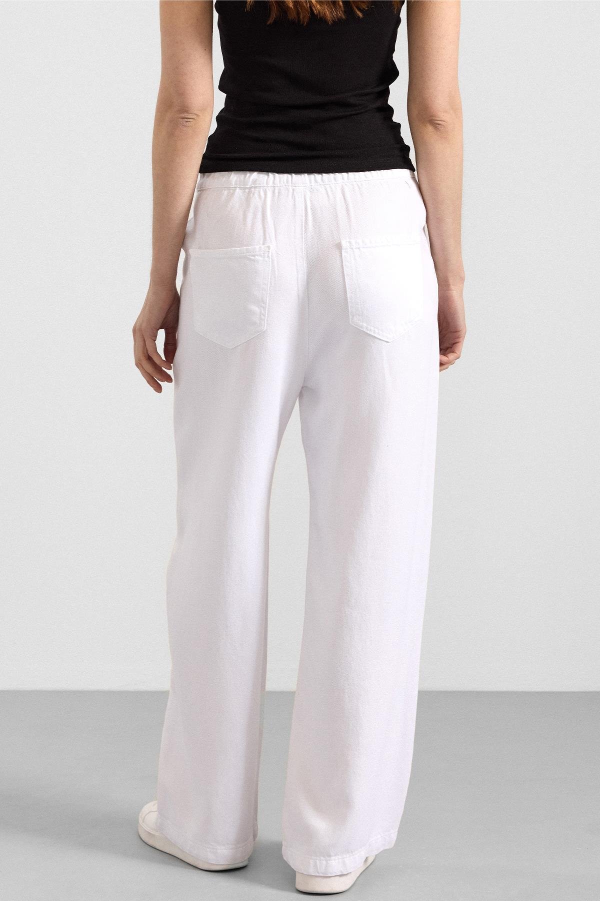 Beli Lastikli Rahat Kesim Soft Denim Pantolon BEYAZ 7587