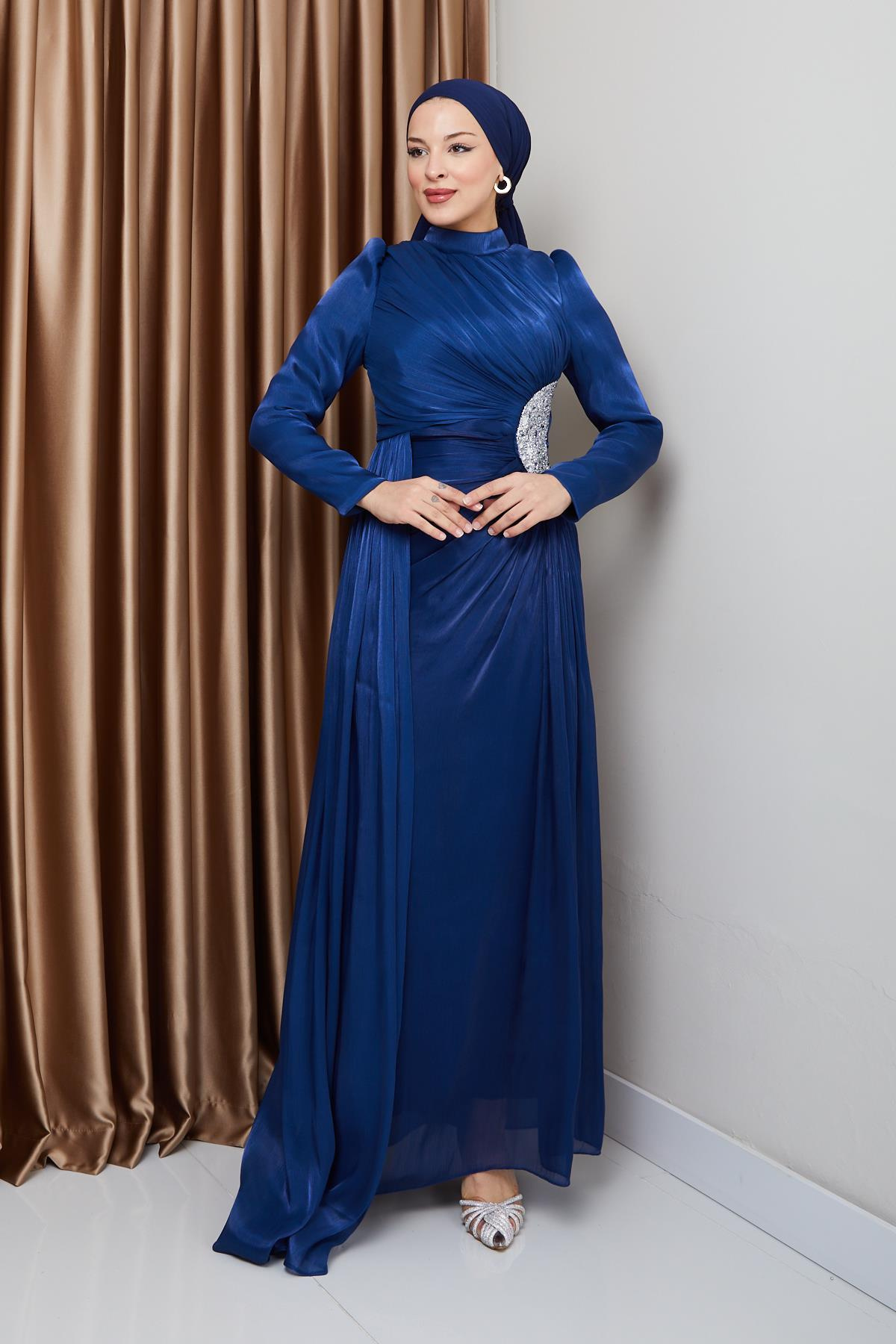 Beli Taş ve Büzgü Detaylı Yoryo İpek Tesettür Abiye Elbise K. İNDİGO 1233