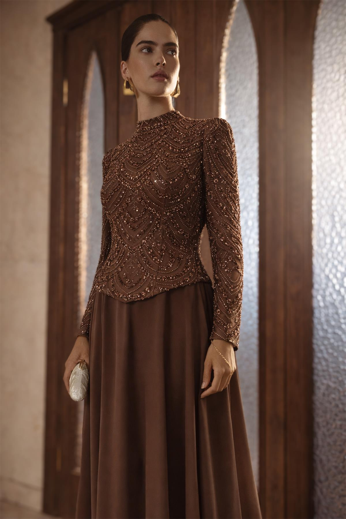 Boncuk ve Pul Bezeli Şifon Kombinli Exclusive Tesettür Abiye Elbise KAHVE 1065