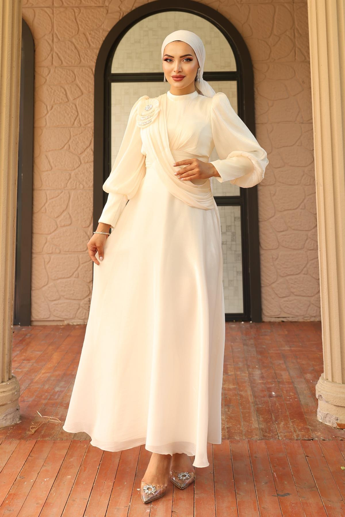 Flared Yorgo Silk Hijab Evening Dress with Brooch Detail IVORY 1242