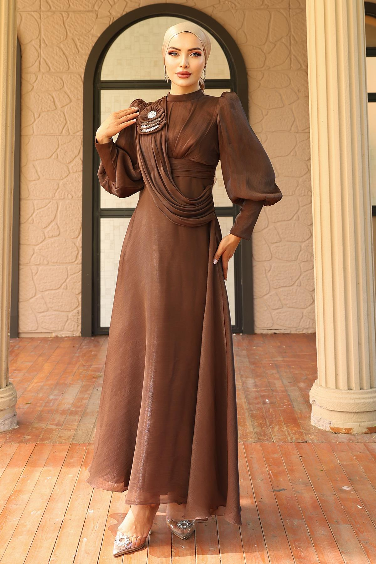 فستان سهرة حرير يورغو واسع مع تفاصيل بروش قهوة 1242