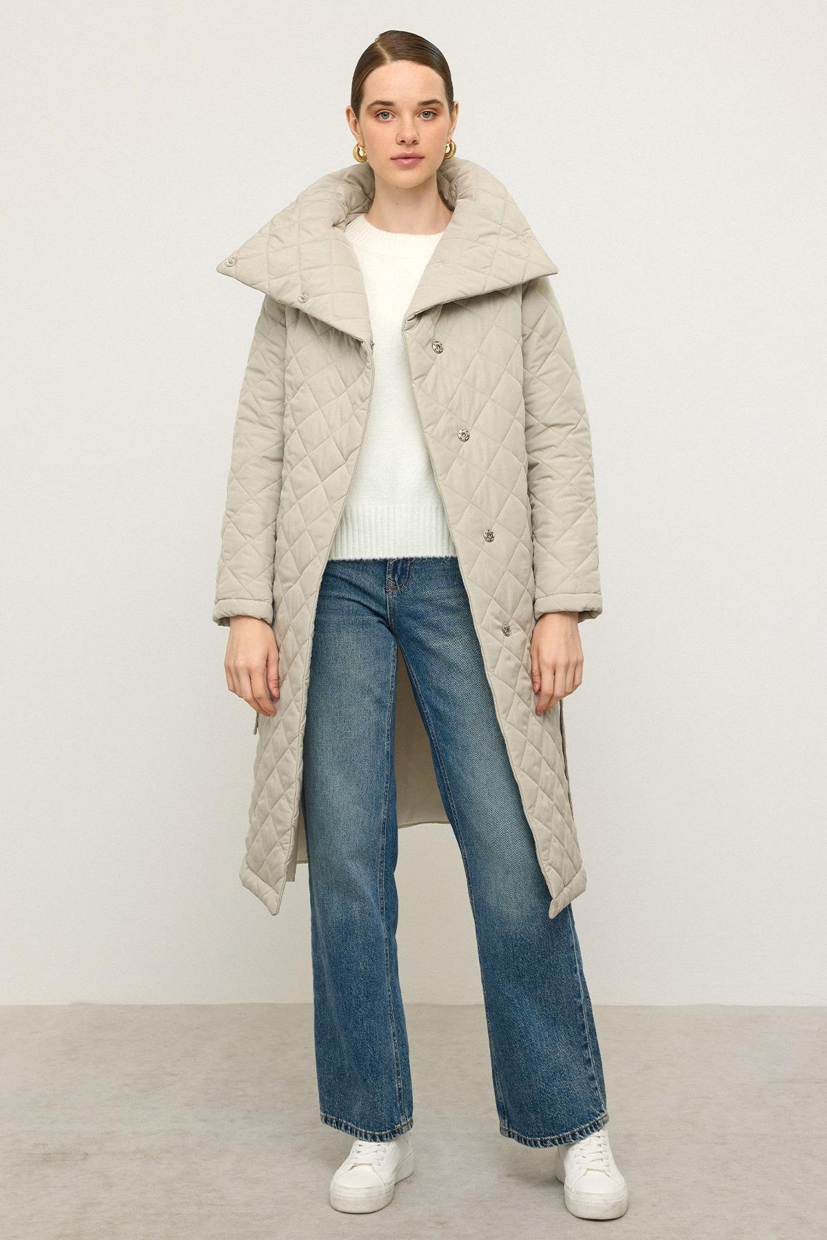 معطف مبطن قابل للإزالة مع غطاء رأس وياقة مطوية لأسفل حجر 6792