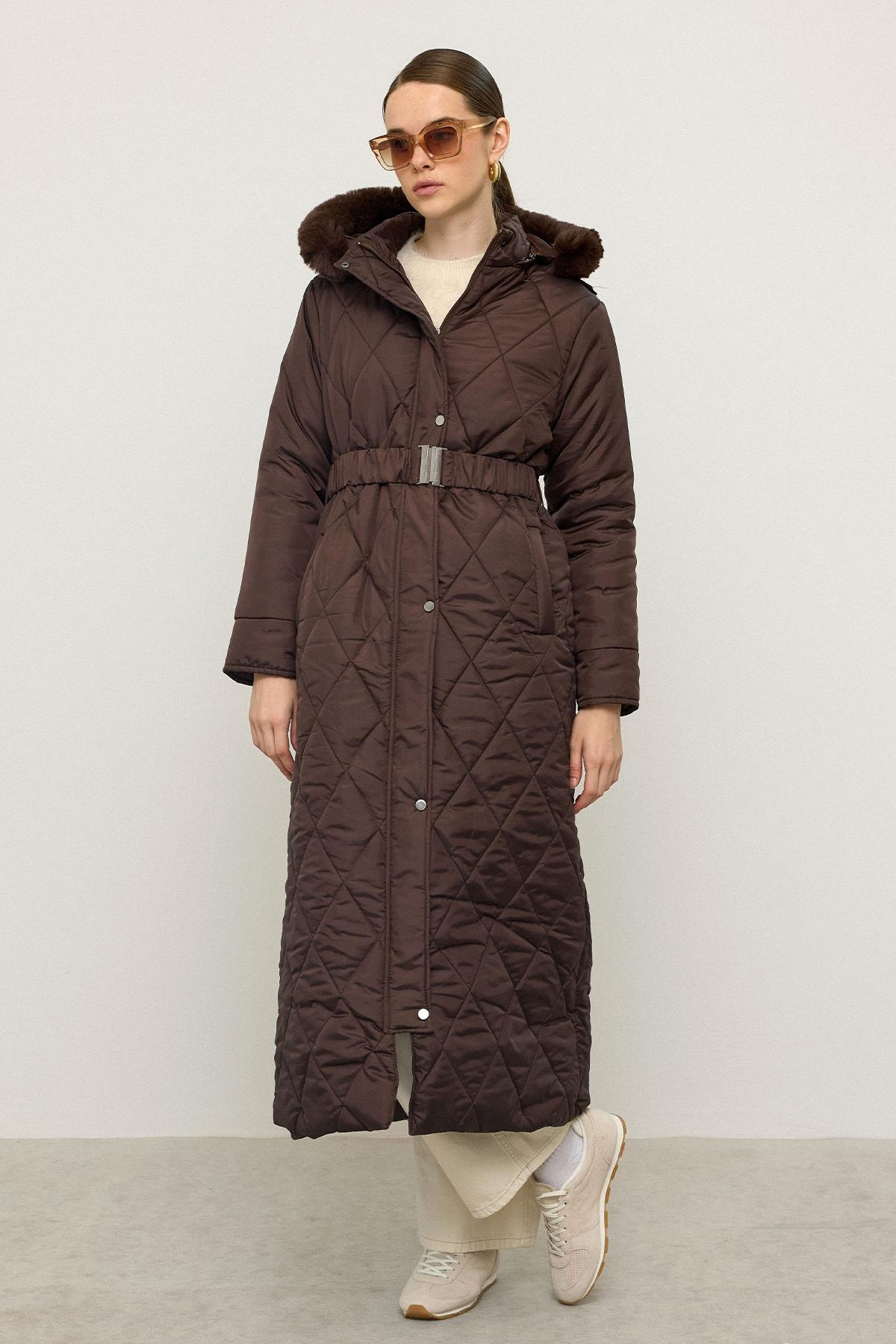 Çıkabilen Kürklü Kapüşonlu Fermuar Kapamalı Uzun Kapitone Mont KAHVE 6791