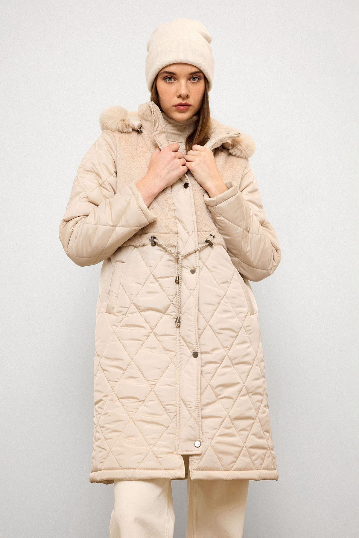 Çıkabilen Kürklü Kapüşonlu Pelüş Garnili Kapitone Mont TAŞ 6781