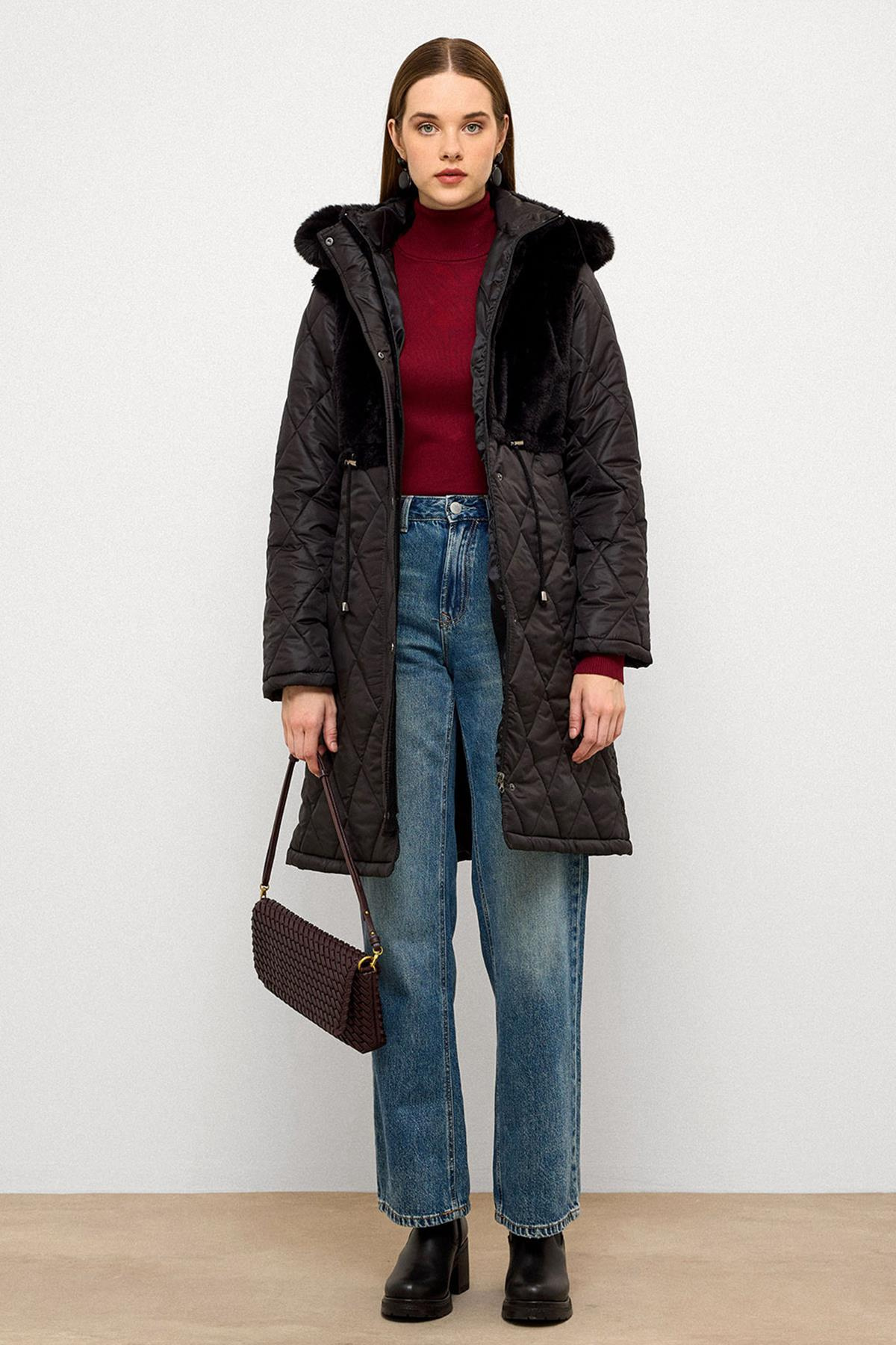 Çıkabilen Kürklü Kapüşonlu Pelüş Garnili Kapitone Mont SİYAH 6781