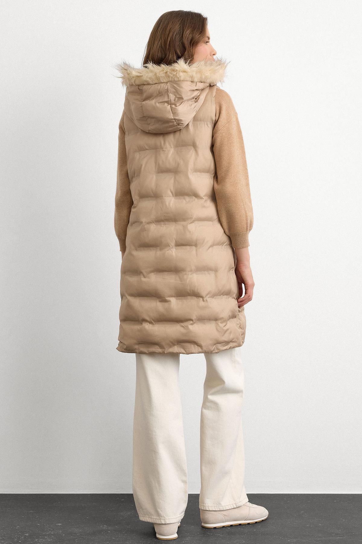 Çıkabilir Kapüşonlu Desenli Şişme Yelek TAŞ 8210