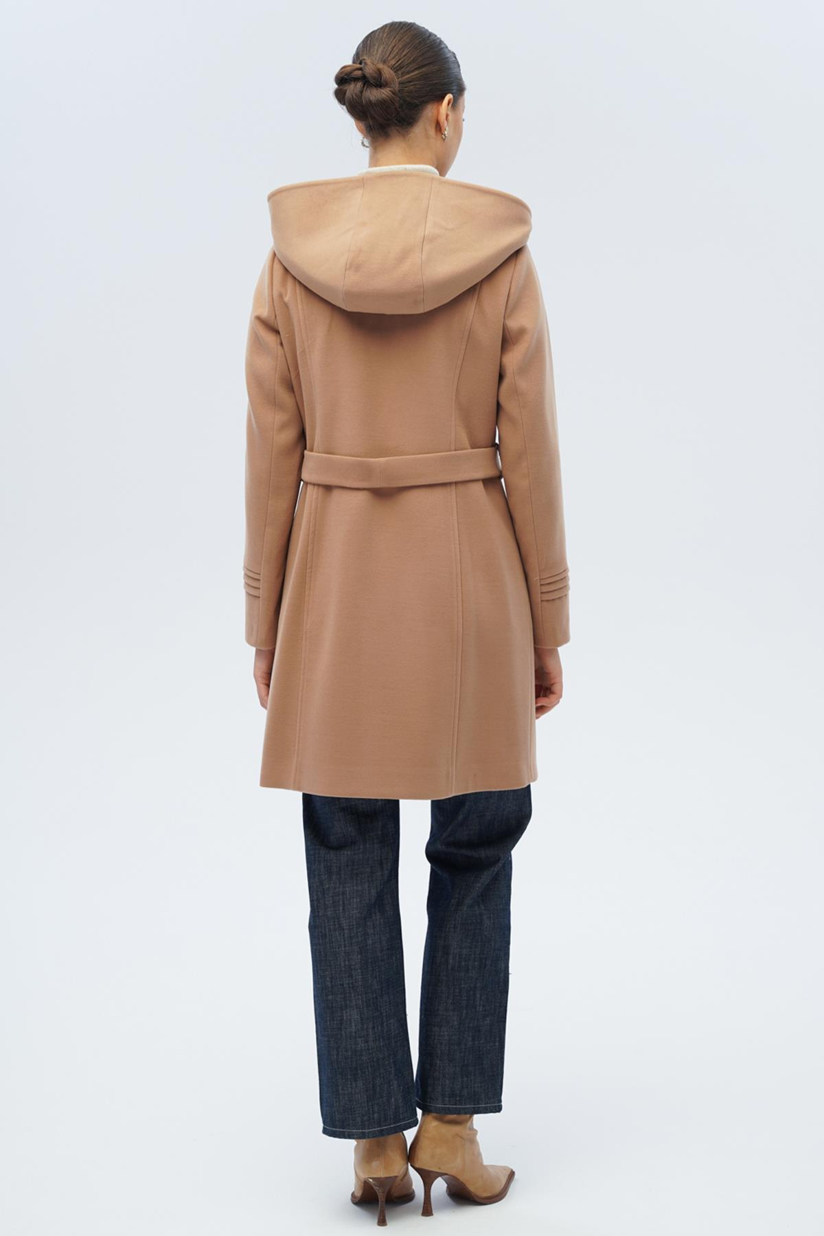 Çıkabilir Kapüşonlu Nervür Detaylı Kaban KAMEL 3126