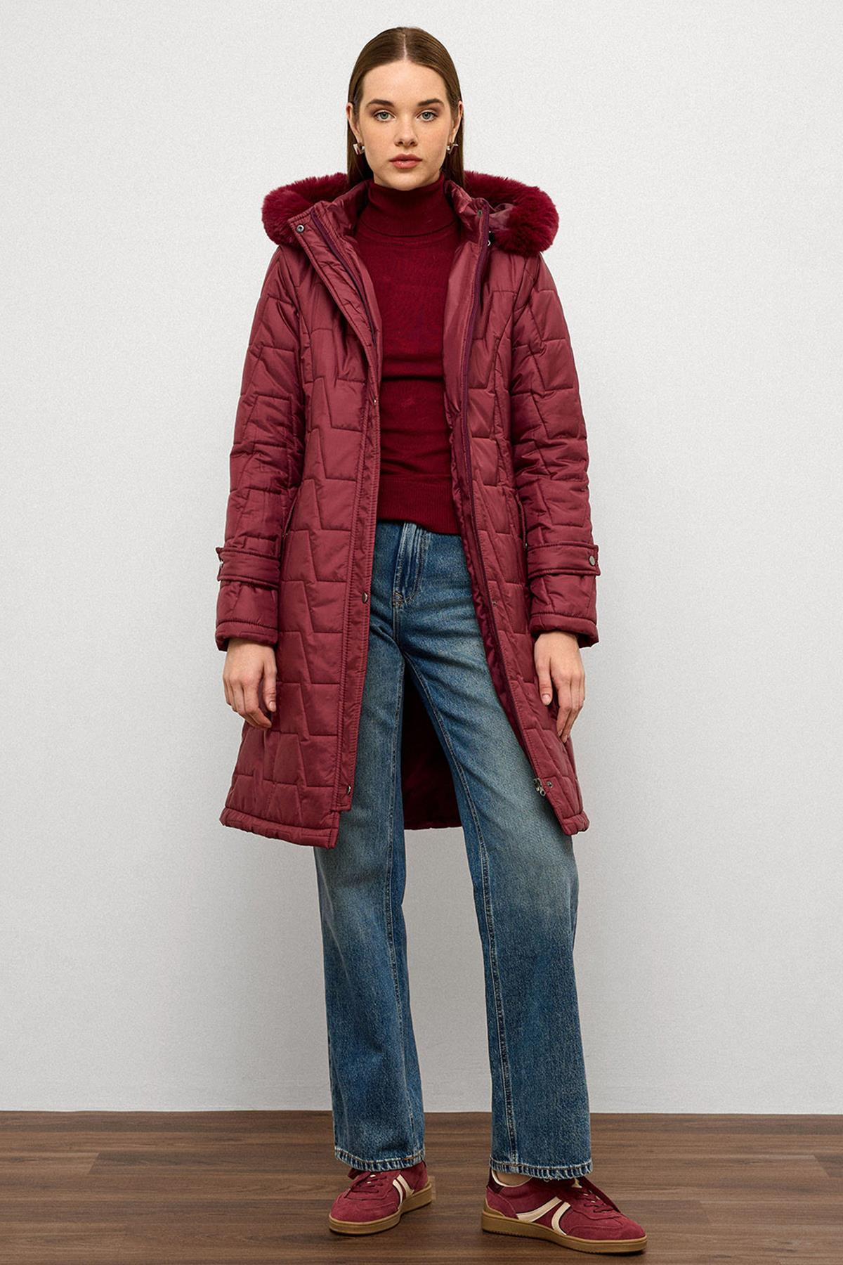 Çıkabilir Kürklü Kapüşonlu Fermuar Kapamalı Kapitone Mont BORDO 6779