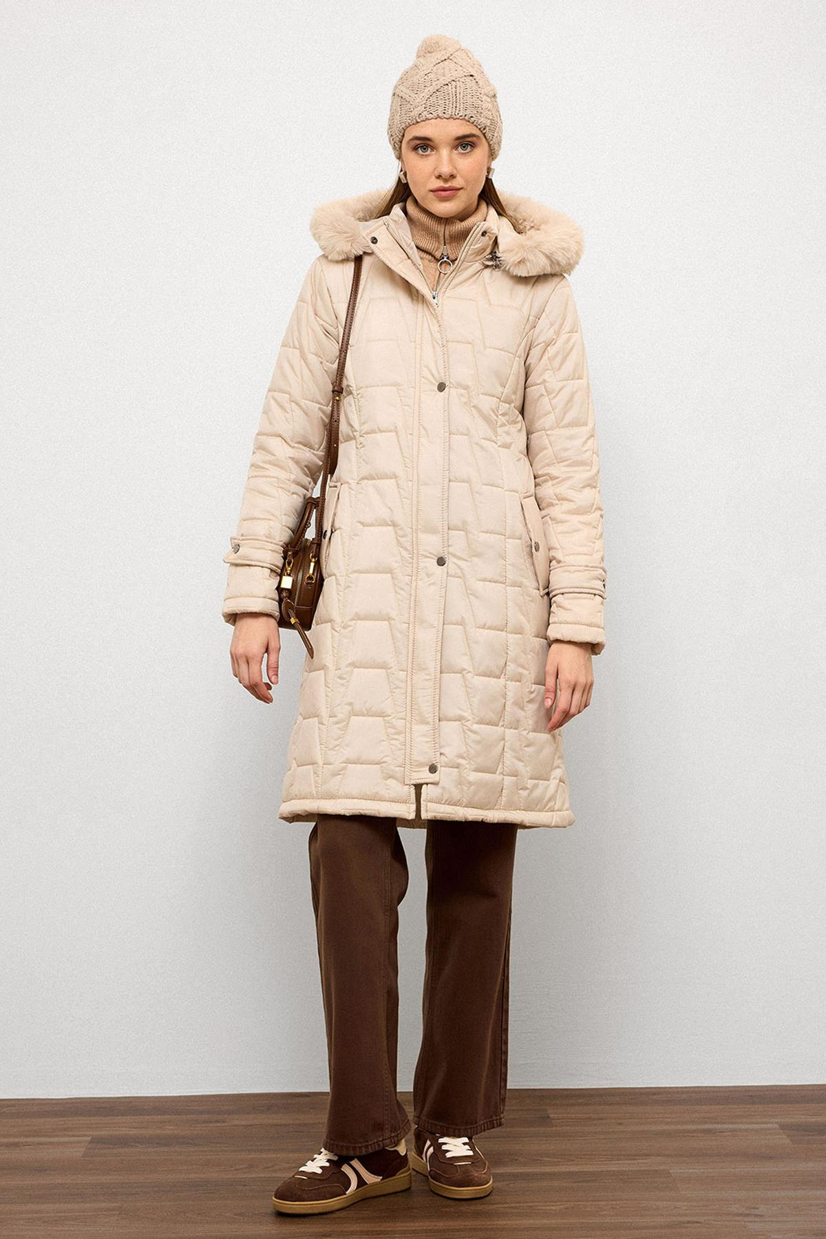 Çıkabilir Kürklü Kapüşonlu Fermuar Kapamalı Kapitone Mont TAŞ 6779