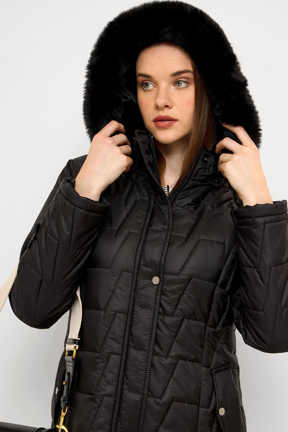 Çıkabilir Kürklü Kapüşonlu Fermuar Kapamalı Kapitone Mont SİYAH 6779