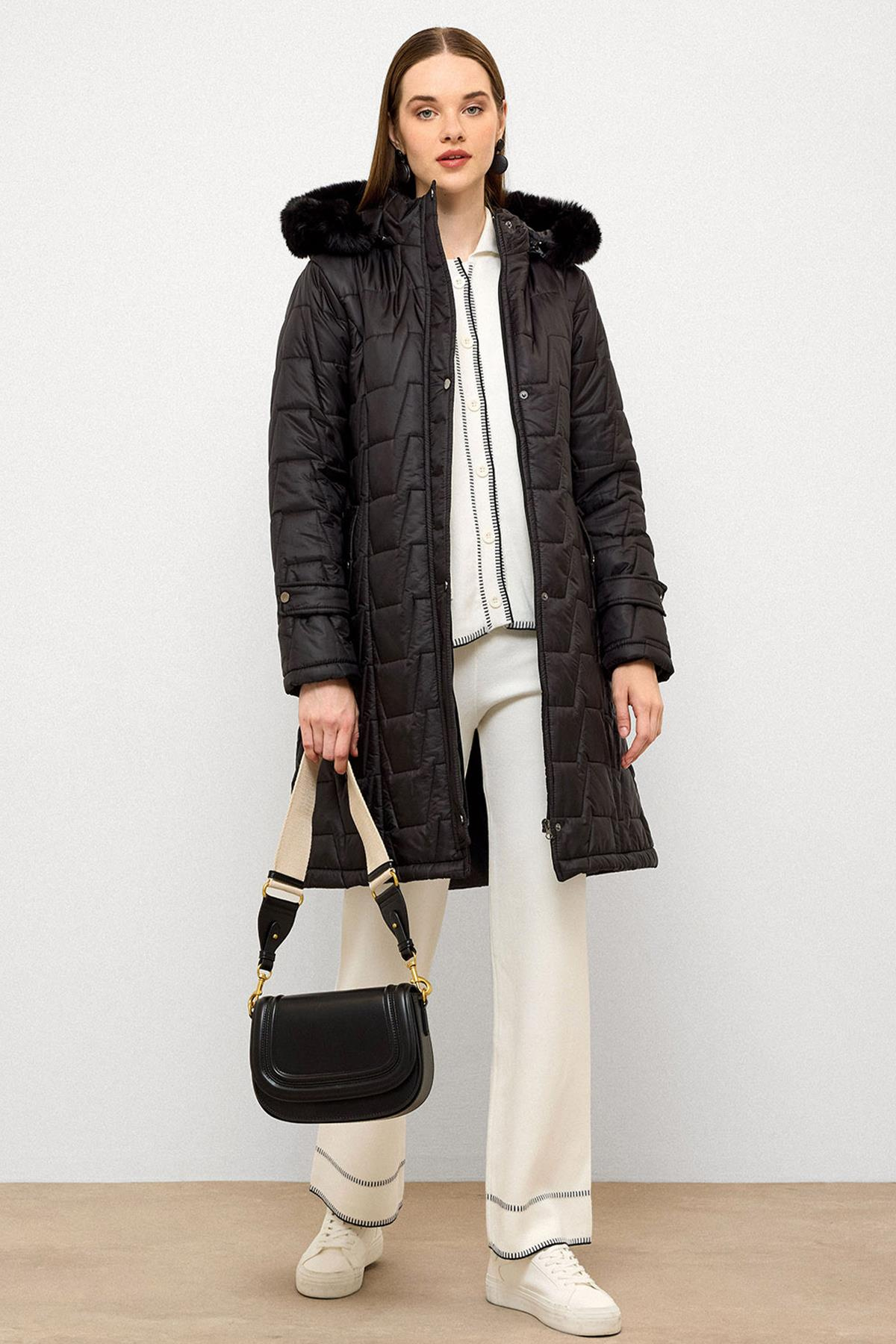 Çıkabilir Kürklü Kapüşonlu Fermuar Kapamalı Kapitone Mont SİYAH 6779