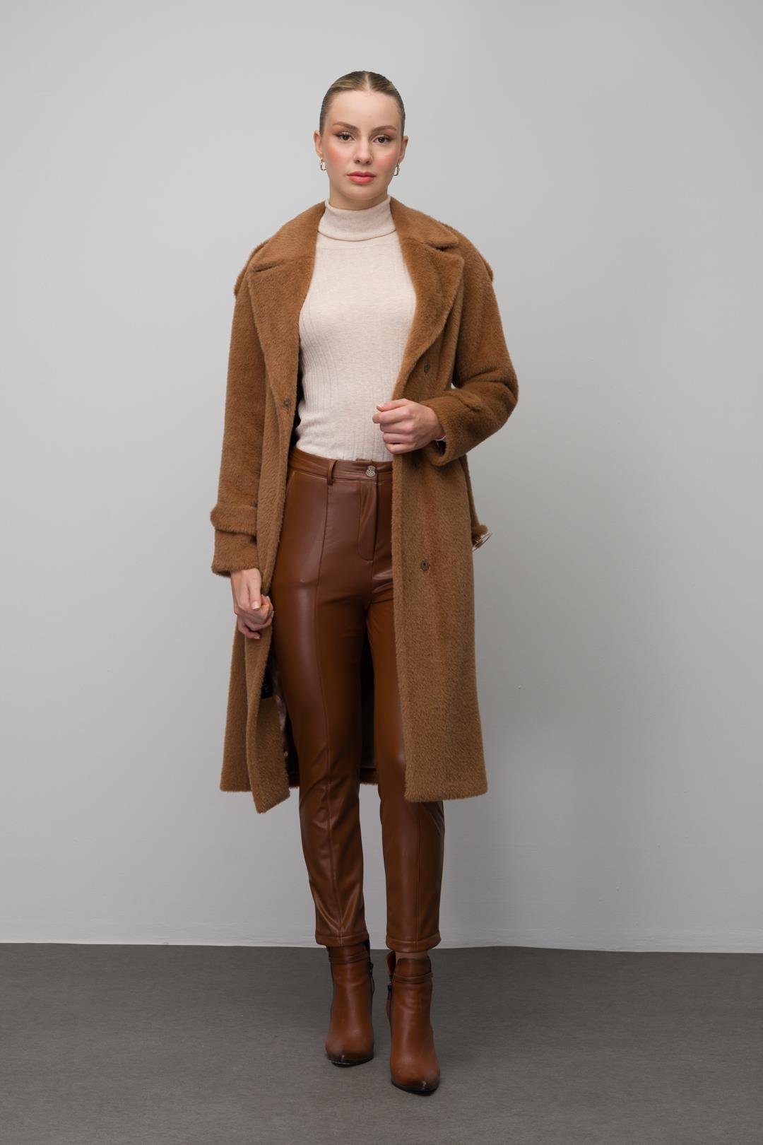 Angora Look Coat with Snap Closure, Epaulettes and Chain Accessories CAMEL 3074