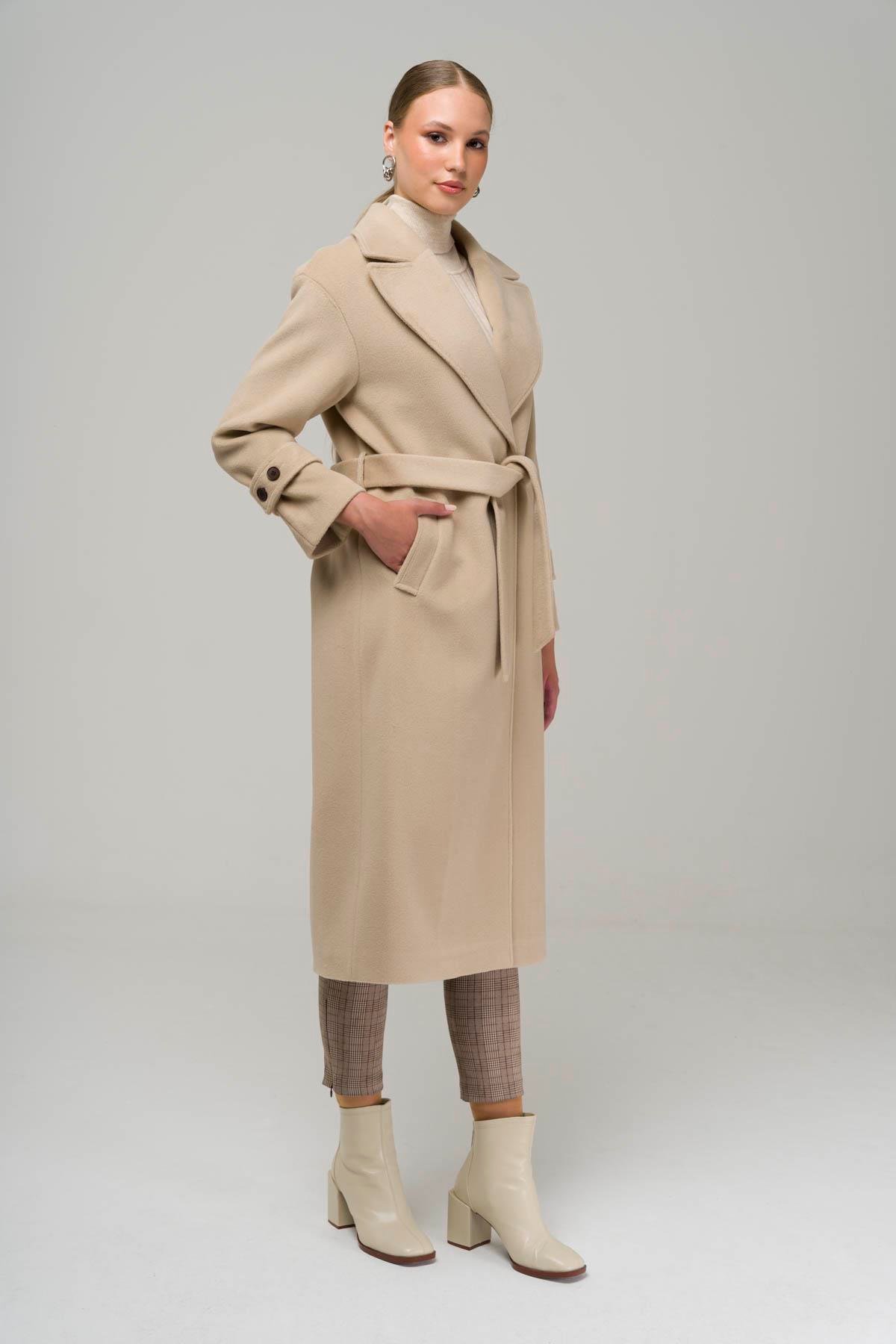 Snap-Front Closure, Low Sleeve, Oversize Coat IVORY 3933