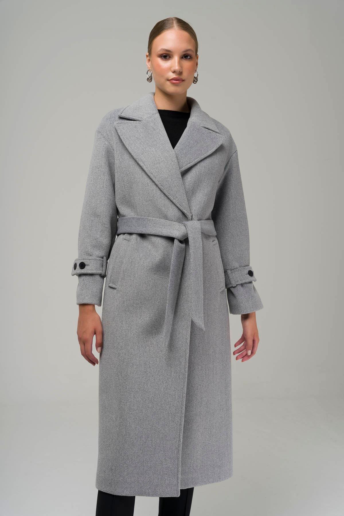 Snap-Front Closure, Low Sleeve, Oversize Coat A.GRI 3933