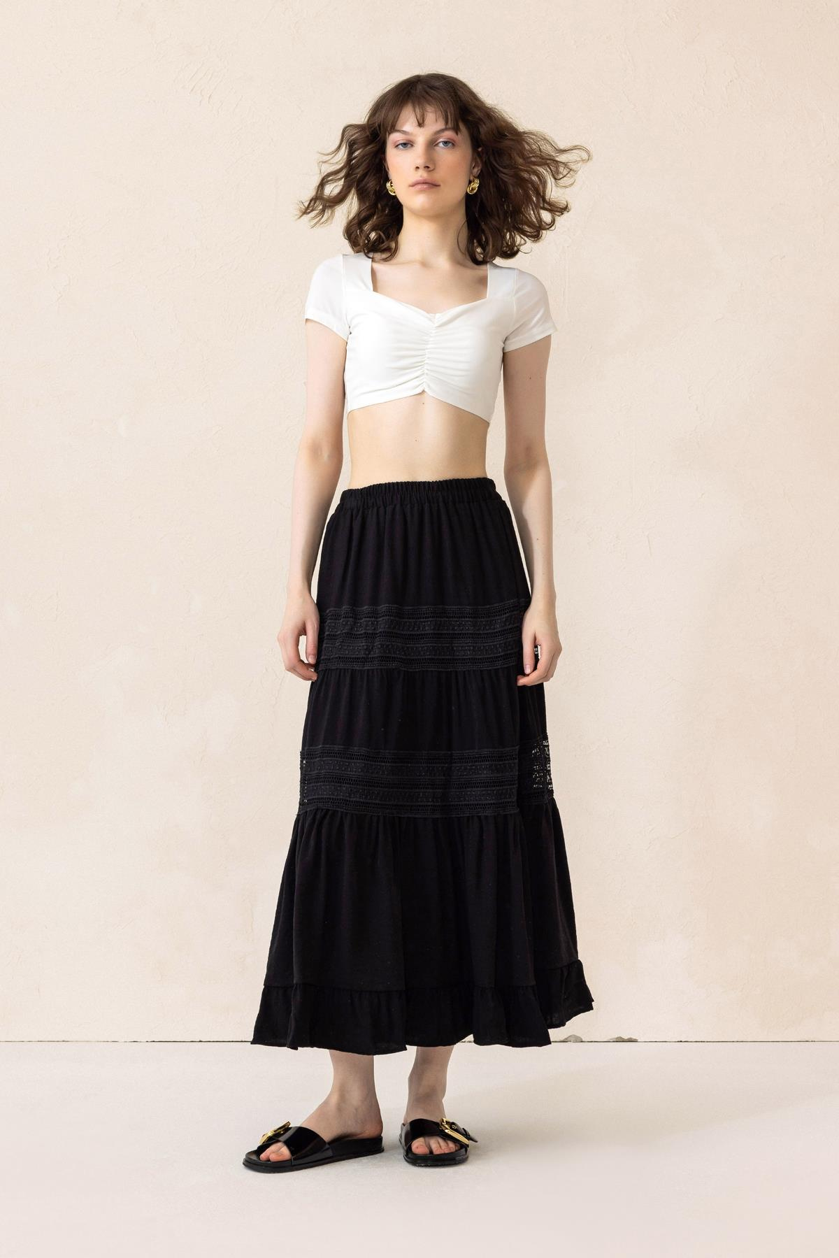 Dantel Detaylı Beli Lastikli Etek SİYAH 7061